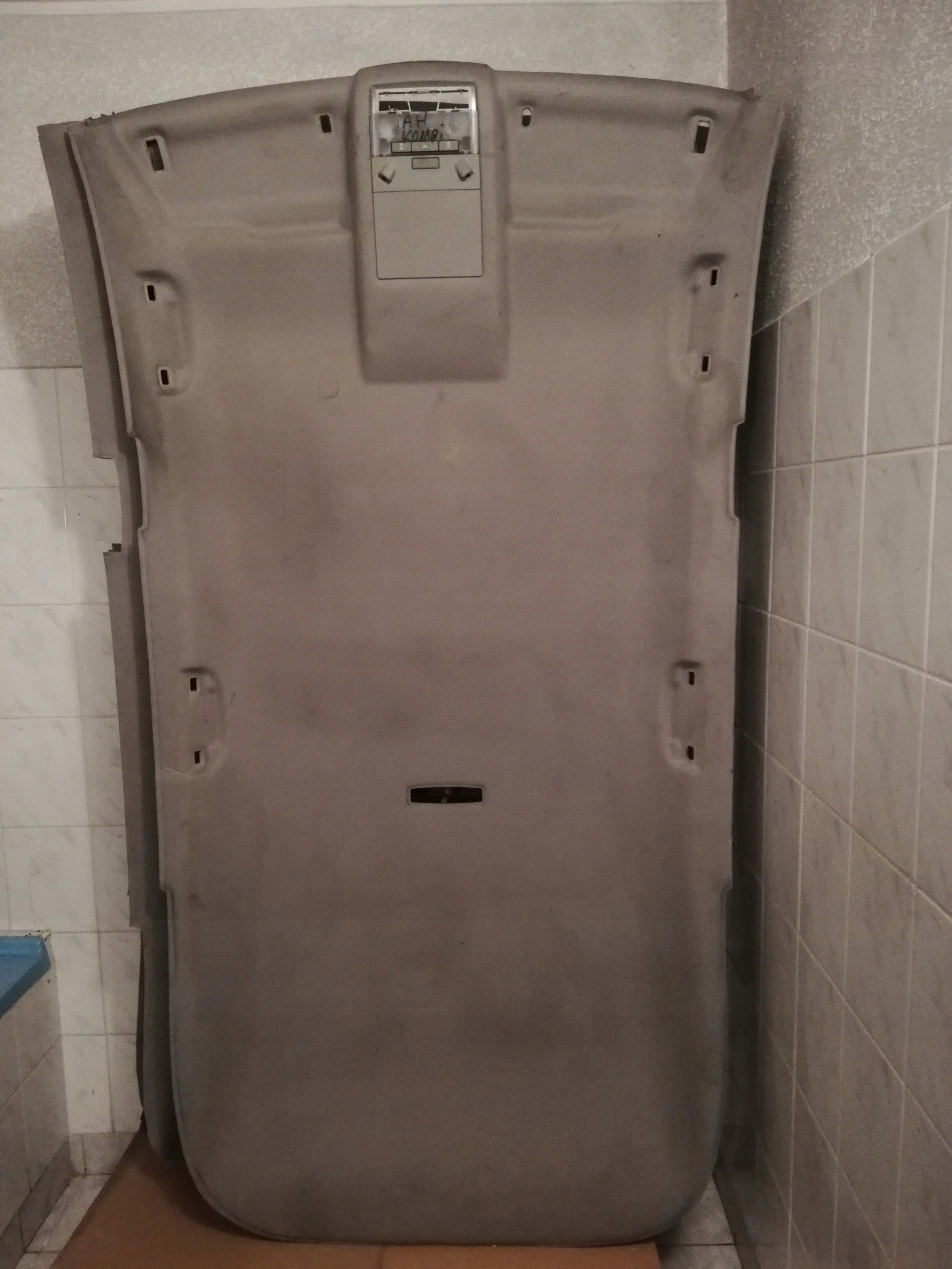 OPEL ASTRA H 3 III KOMBI PODSUFITKA 13173336 Typ samochodu Samochody osobowe