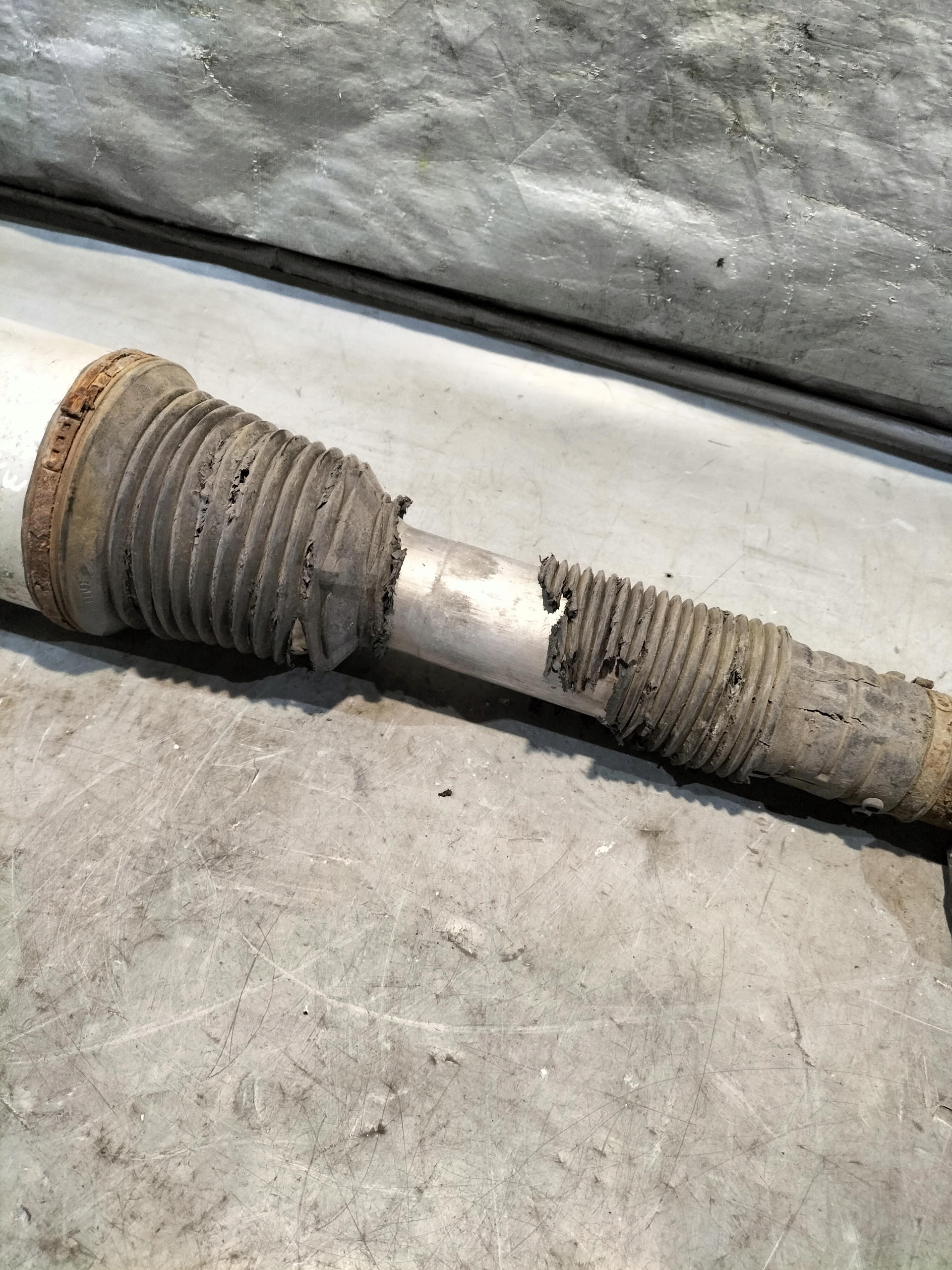 Stoßdämpfer heck rechts MERCEDES W220 98-05 3.2B
