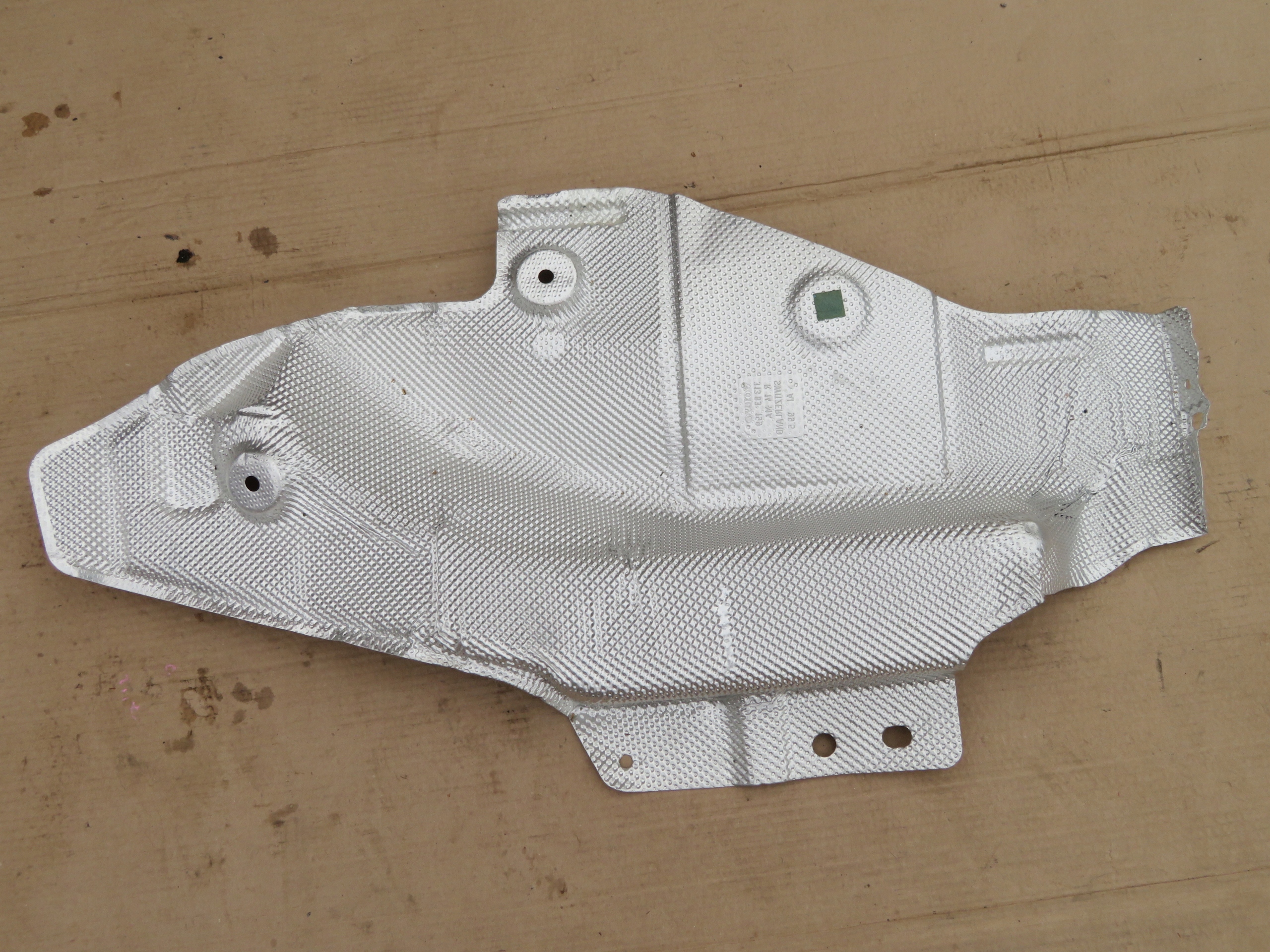 31383199 - VOLVO V40 II 12-тепловой щит задний