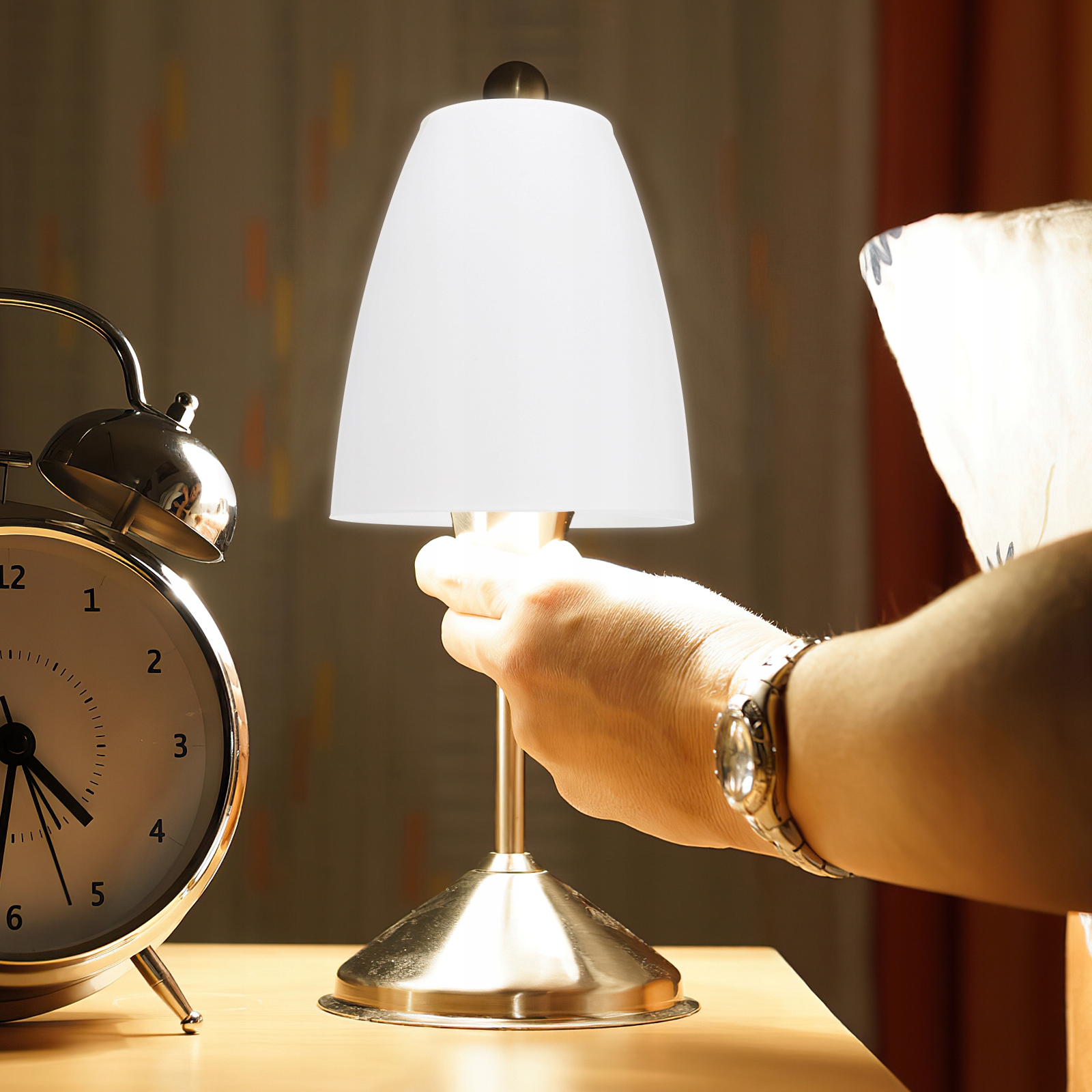 ZESTAW DO ZASTĄPIENIA KLOSZY DO LAMP STOŁOWYCH I PODŁOGOWYCH Kolor biały