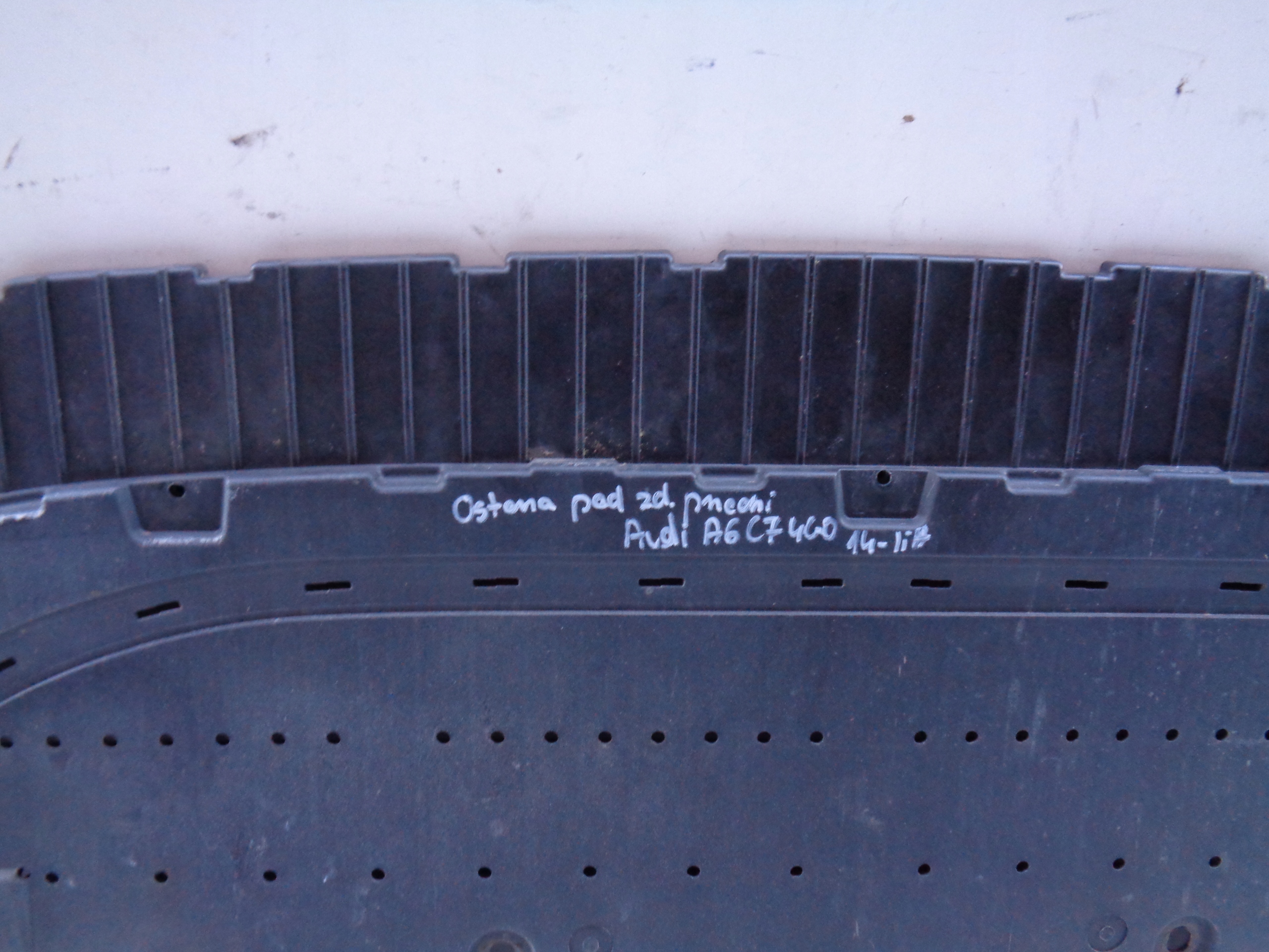 cover below front bumper AUDI A6 C7 4G 4G0 14- LIFT
