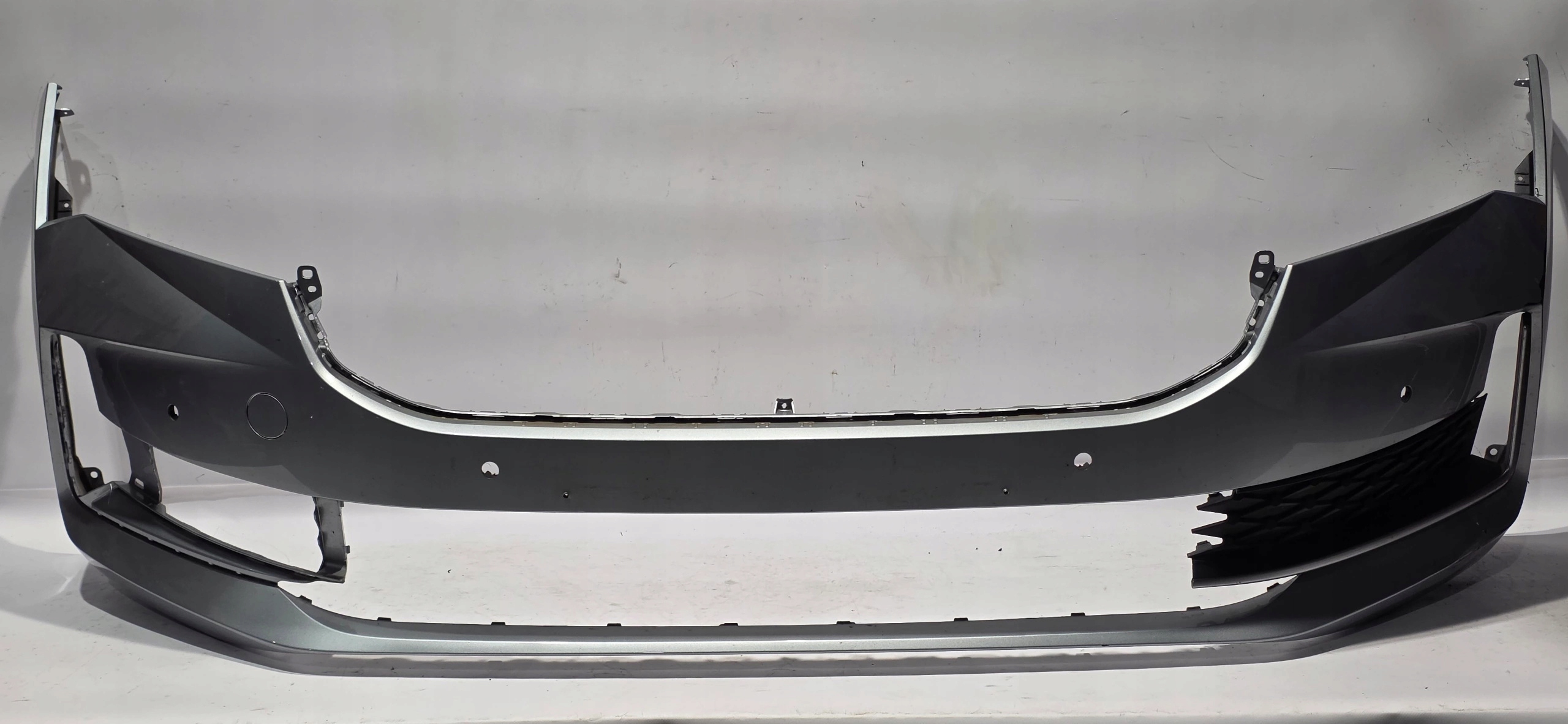 front bumper SKODA SUPERB IV 23-25 PDC original 3P0807221