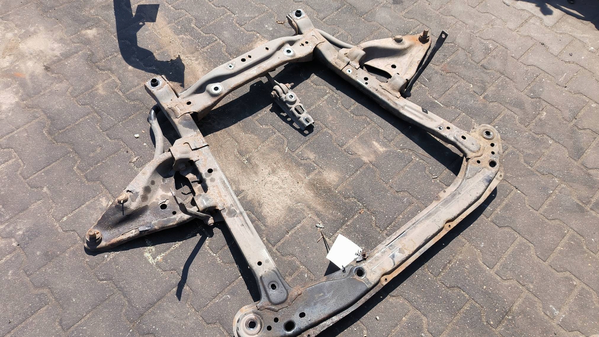 axle beam front 44035350R DACIA DOKKER
