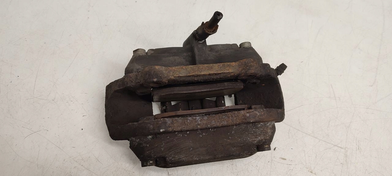 caliper front front left Mercedes W220