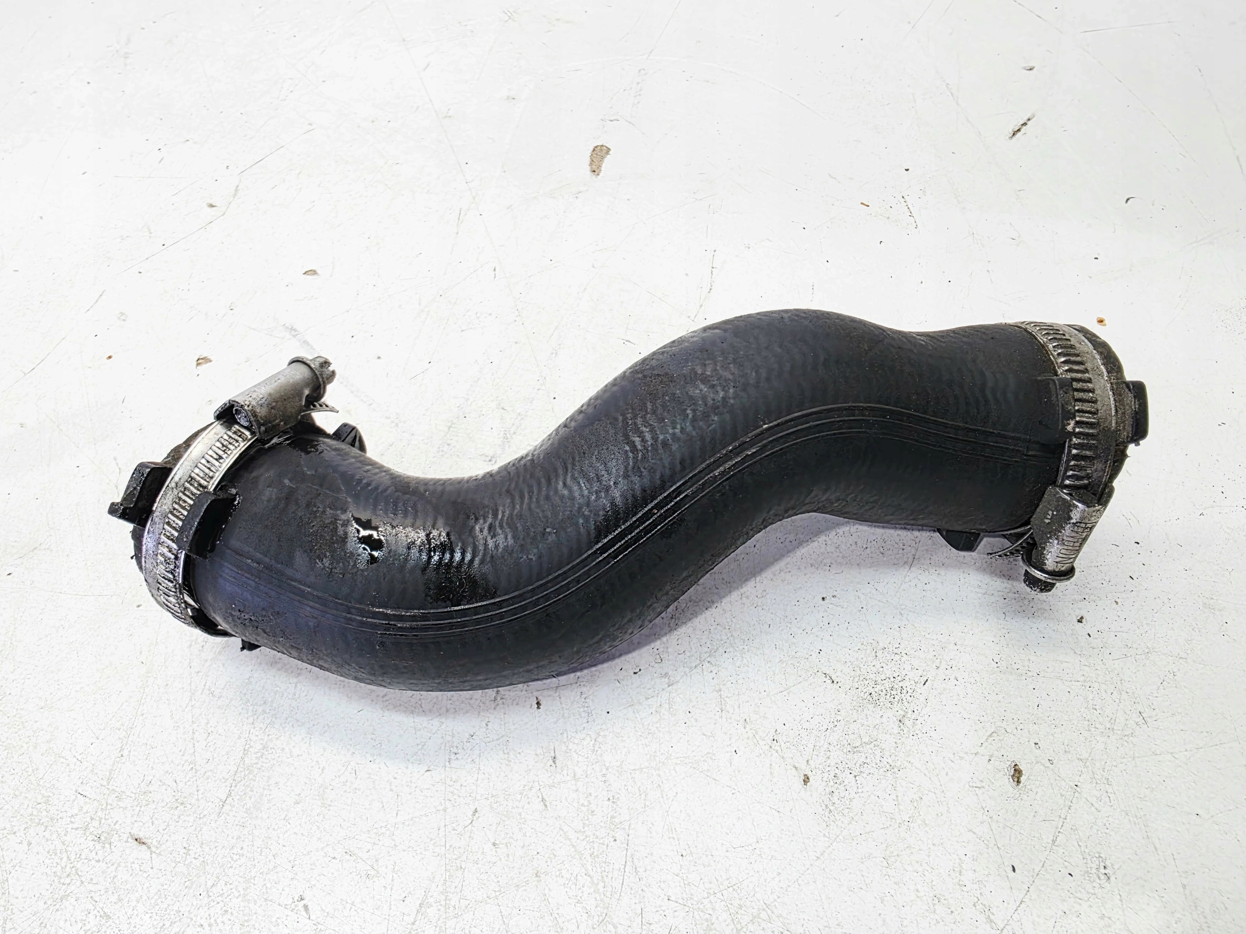 trouba hadice intercoolera AUDI Q7 4L 4.2 TDI 7L8145979