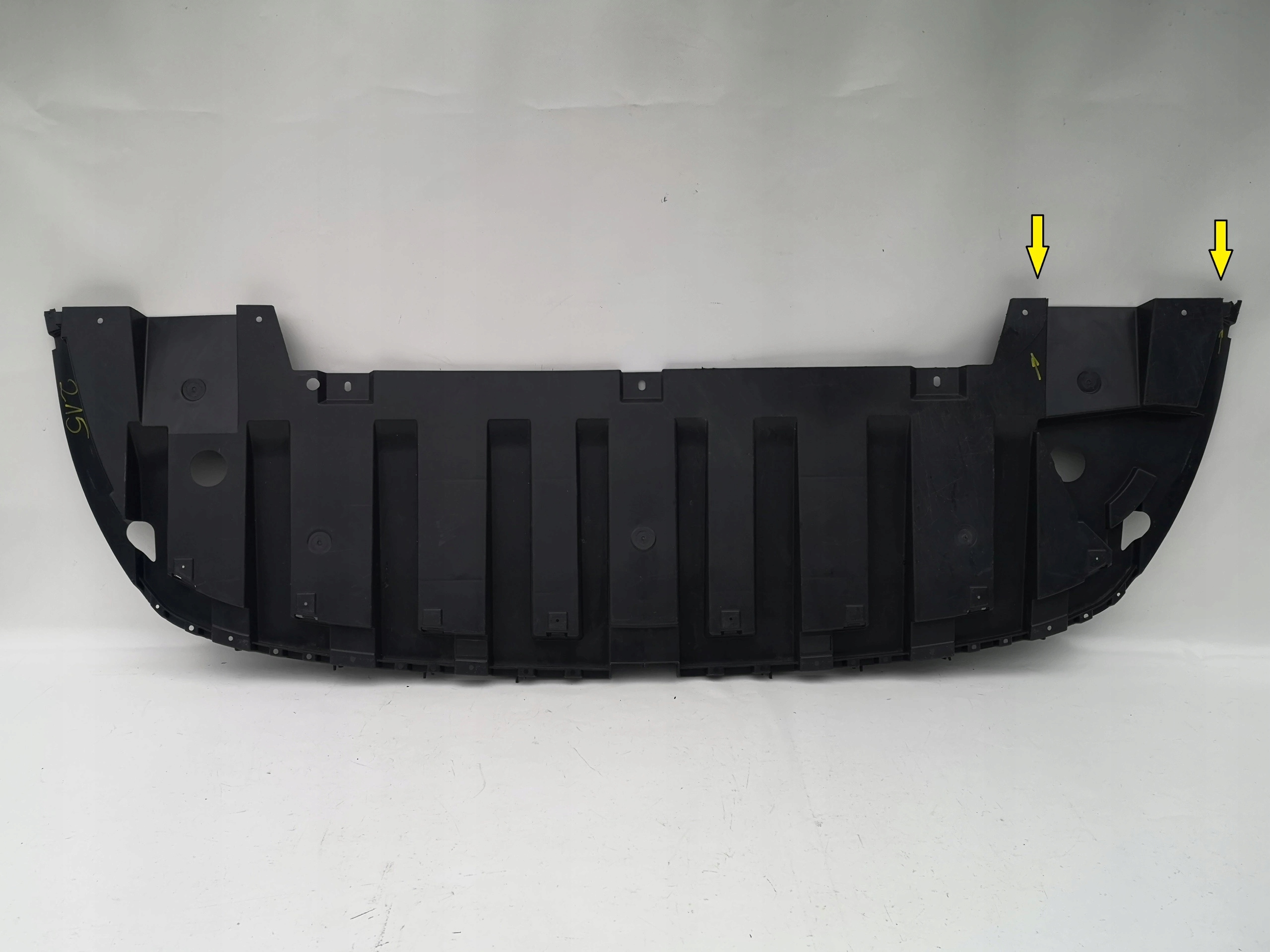 RENAULT TRAFIC IV OSŁONA PŁYTA POD ZDERZAK 214755869R