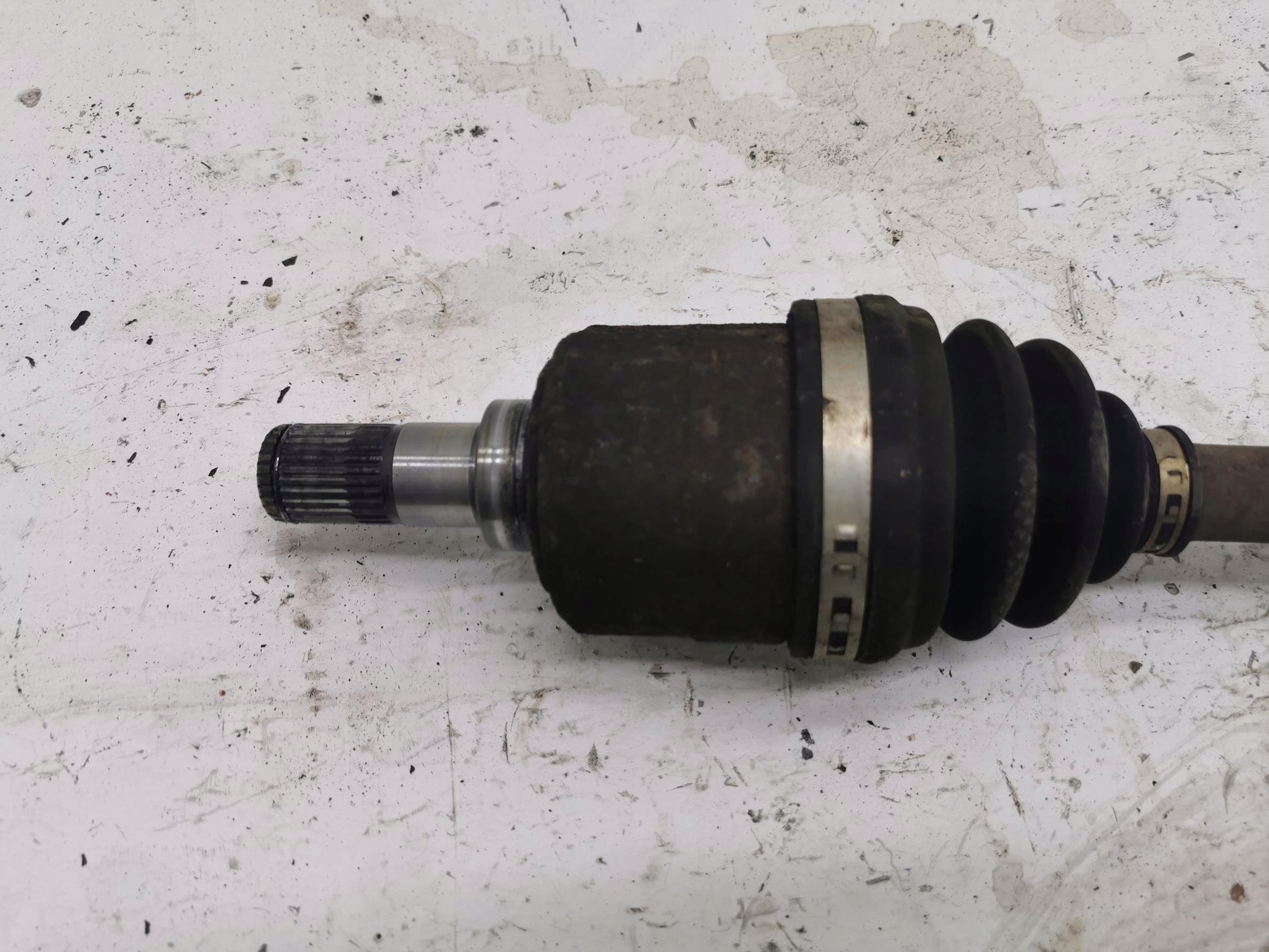 semi-axis short. left front HYUNDAI IX35 1.7 CRDi