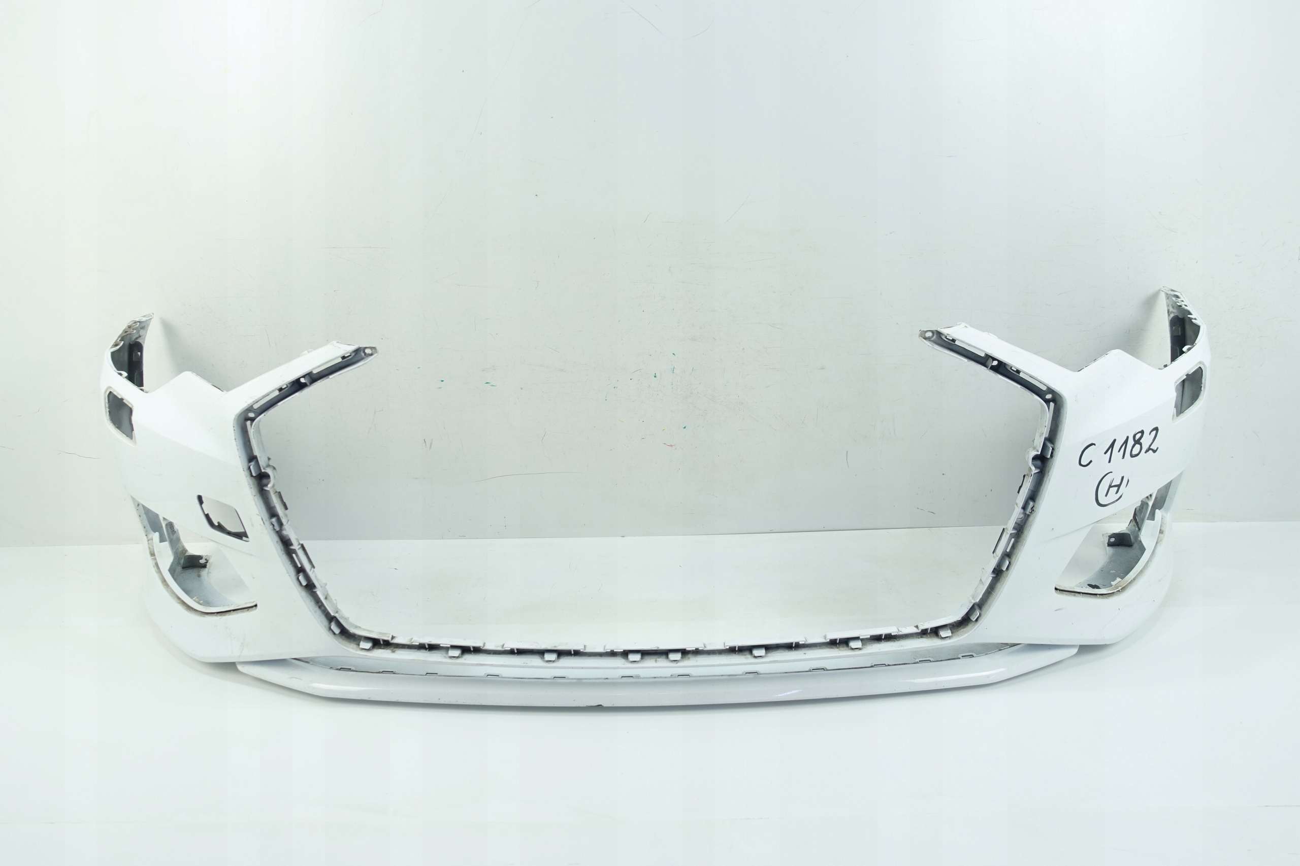 nárazník předek přední AUDI A6 C8 4K0 4K0807437