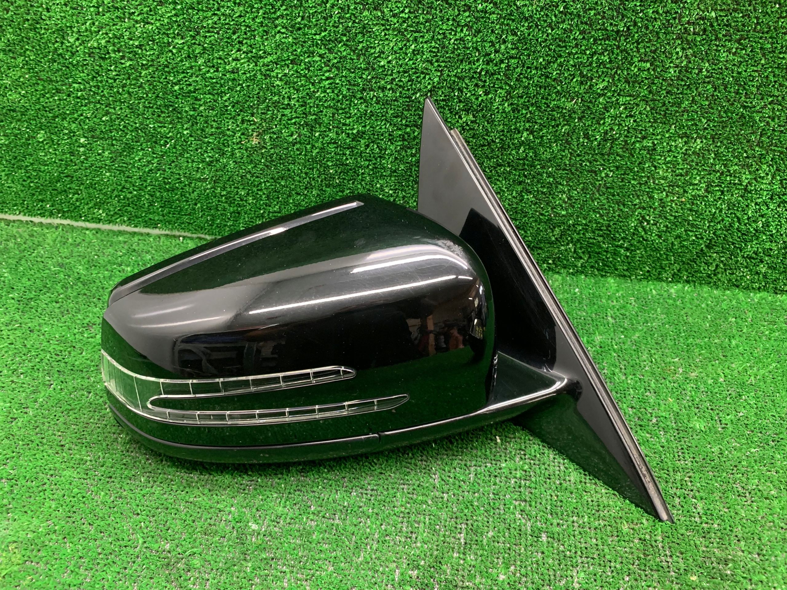 MERCEDES W212 E-KLASA LUSTERKO PRAWE 7+2 PIN 9 PIN EUROPA KOLOR 040