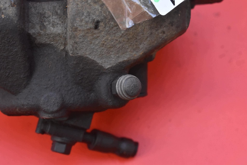 caliper brake right front VW SCIROCCO 3 III 1.4 TSI 160 KM 08-14