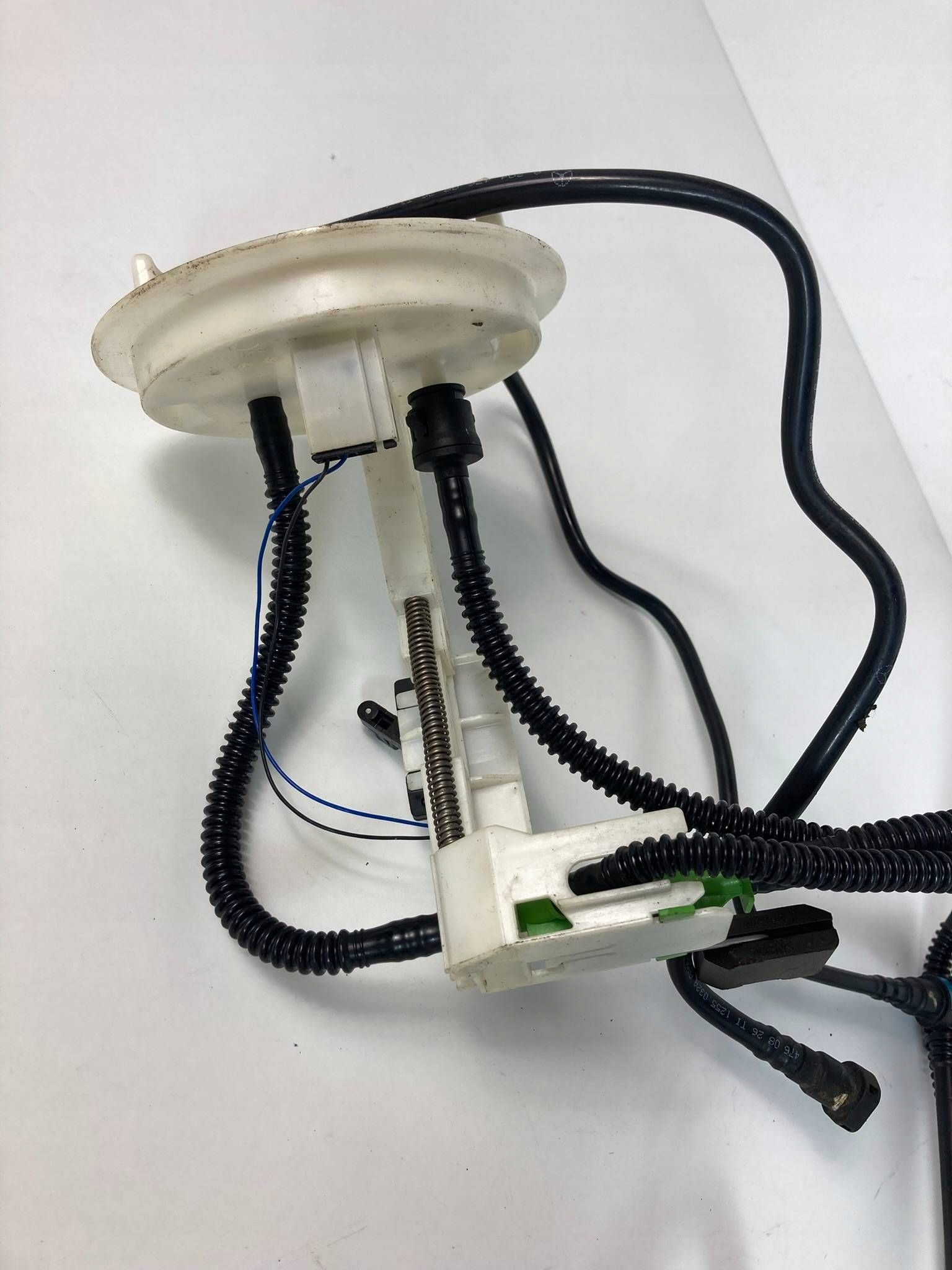 Mercedes-Benz E W212 2.2 CDI feed pump A2124703594