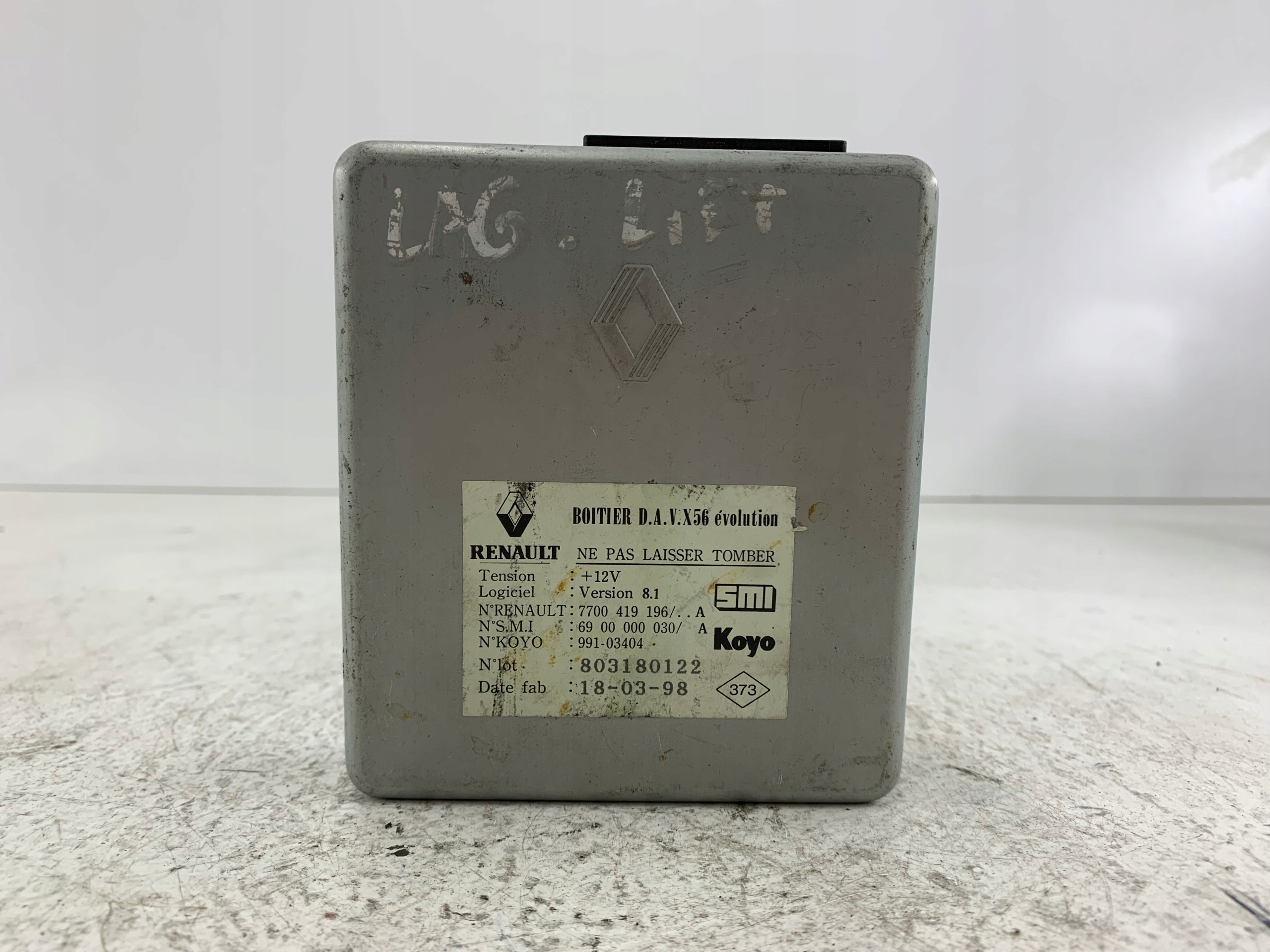 RENAULT LAGUNA et module unité de commande électronique uce 7700419196A