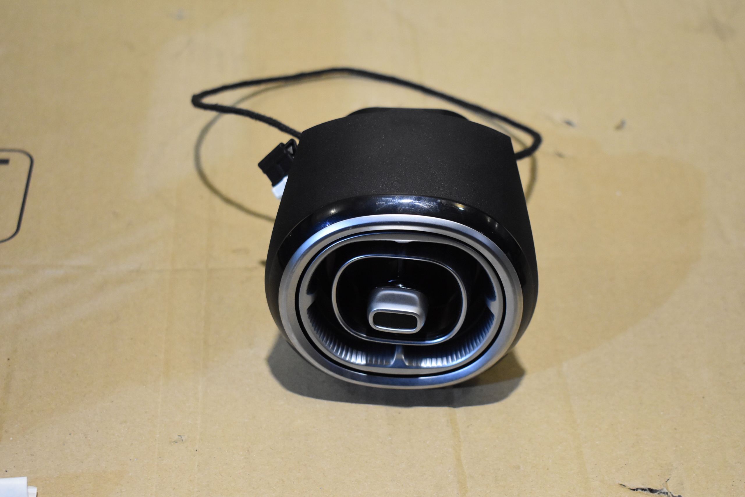 IDEALNA grid air conditioning devices LED MERCEDES W206 1