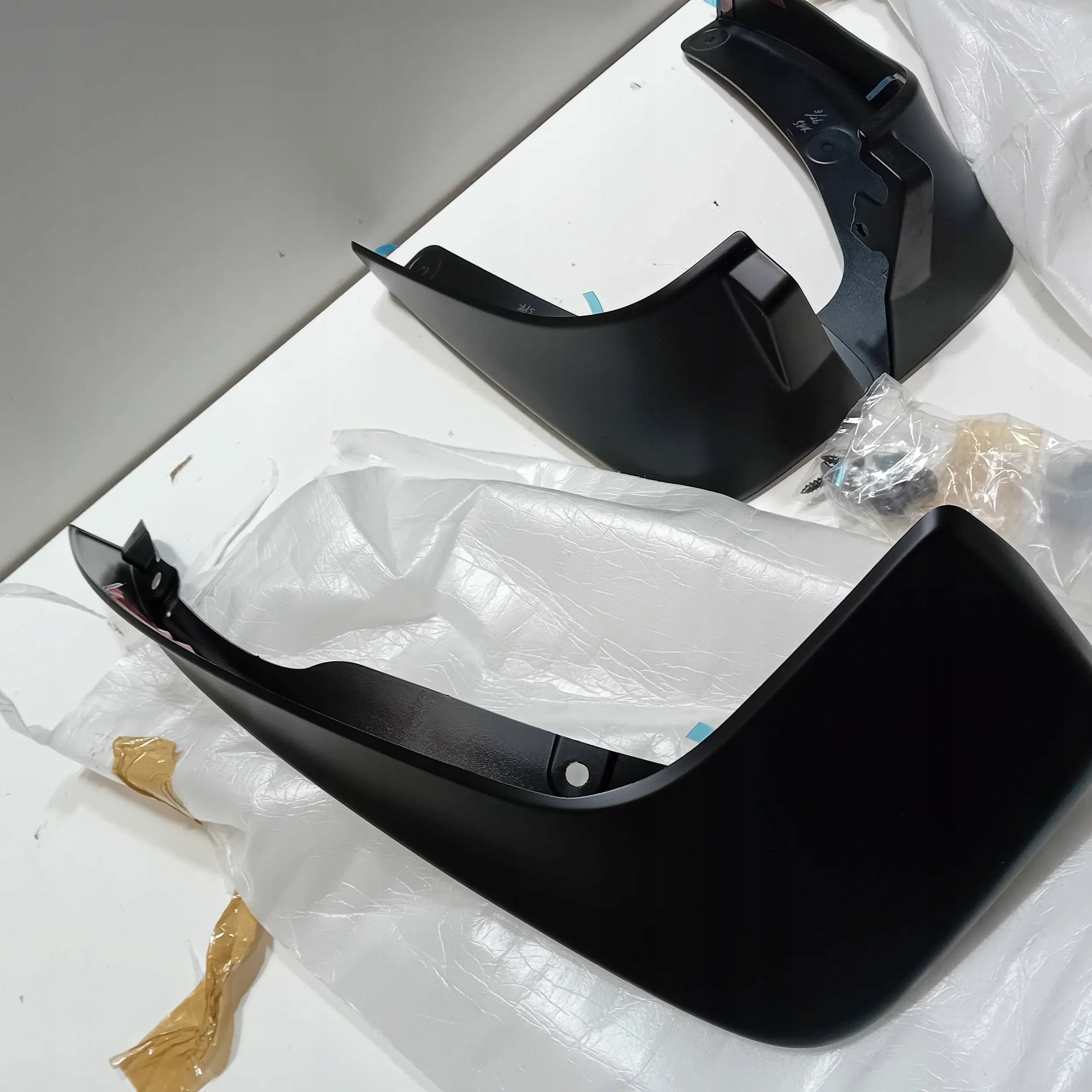 SUZUKI IGNIS III 16- CHLAPACZ CHLAPACZE TYŁ PRZÓD KOMPLET NOWE OEM Numer katalogowy części 7220162R01BK2