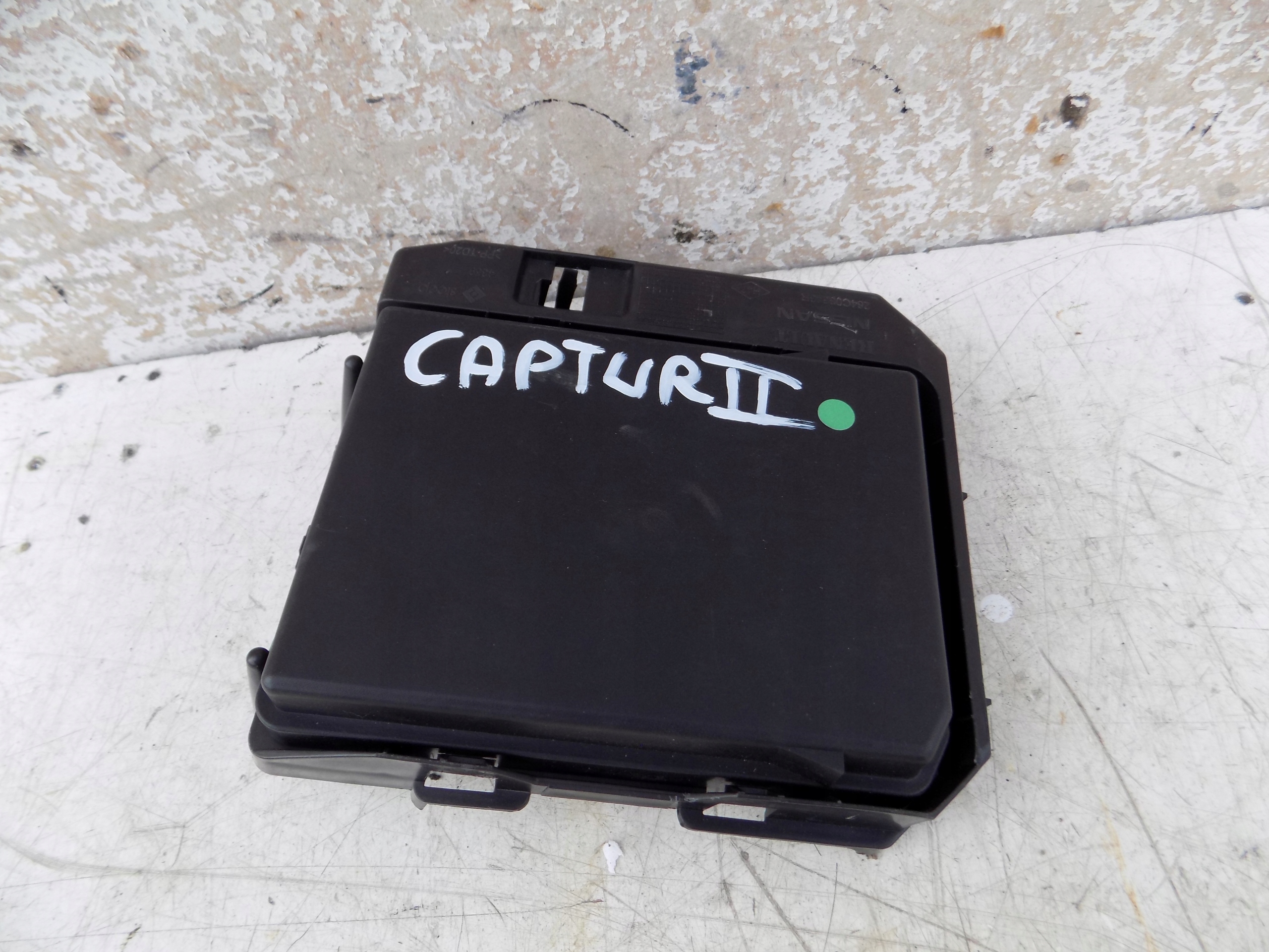 Skrzynka bezpieczników UCH Captur II 284B64039R