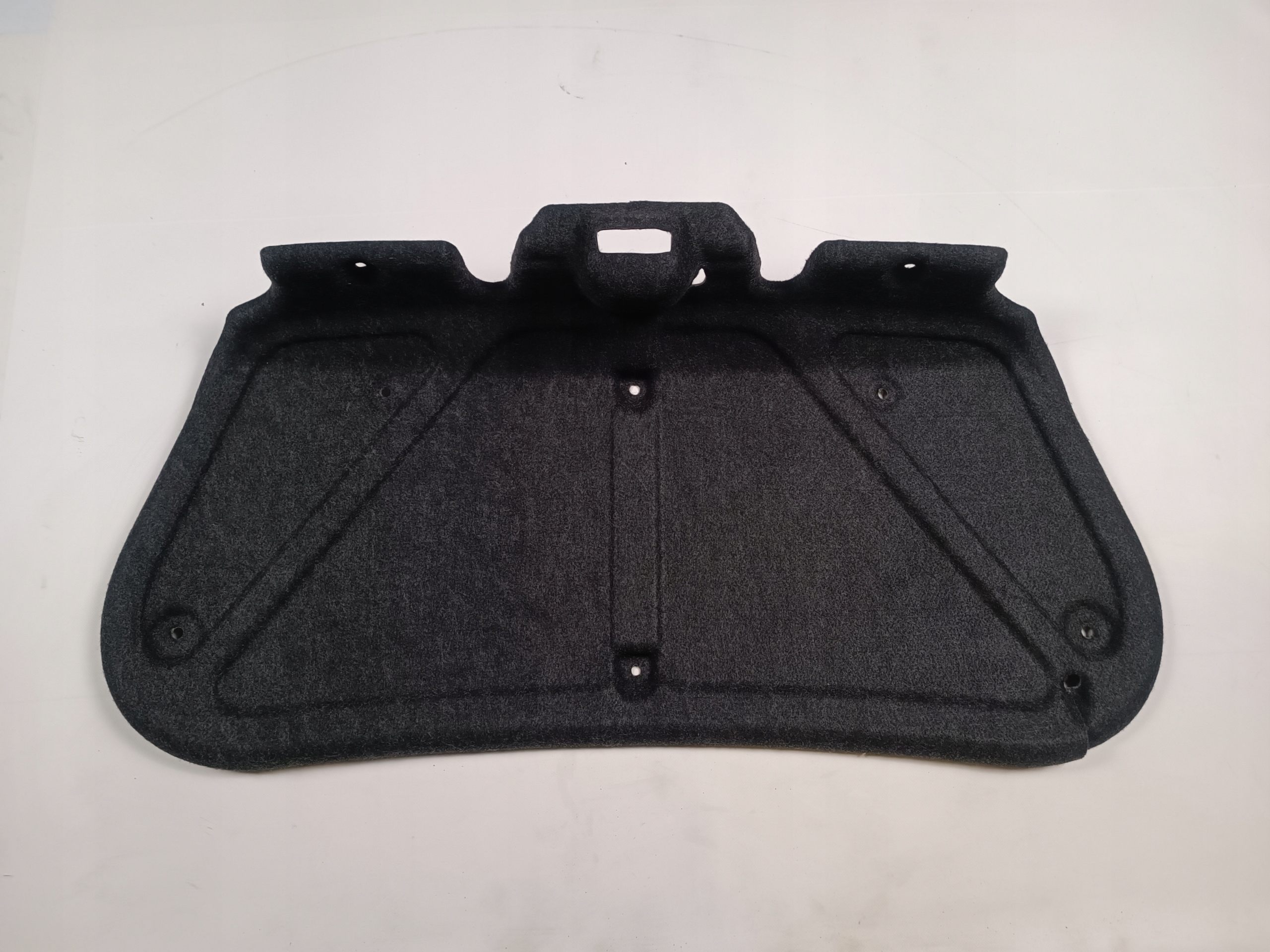 00345ADCHALL15 - Обивка крышки багажника Dodge Challenger 2015 -