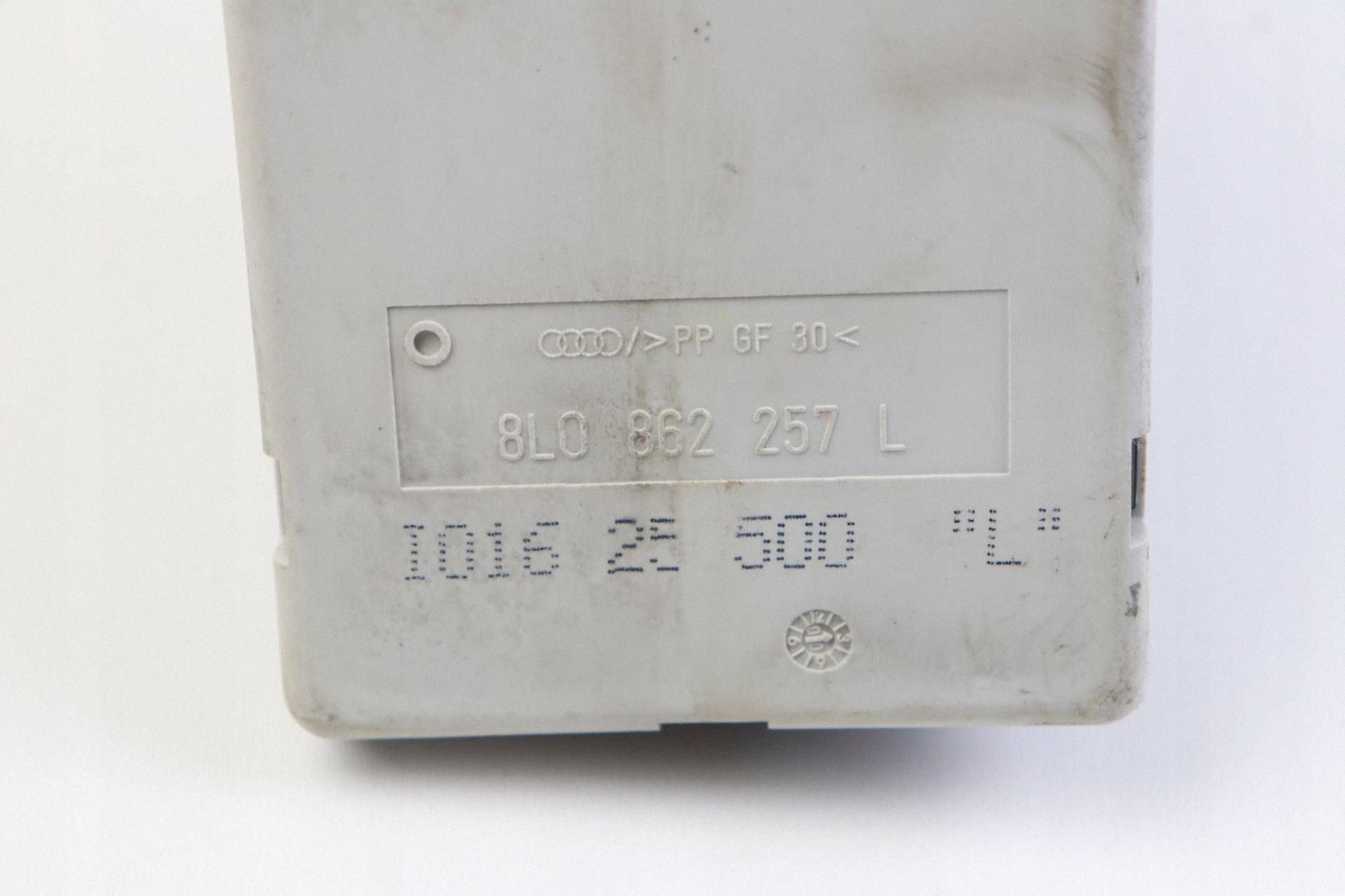 AUDI A4 B5 A3 8L Pompa Centrale Della serratura 8L0862257L