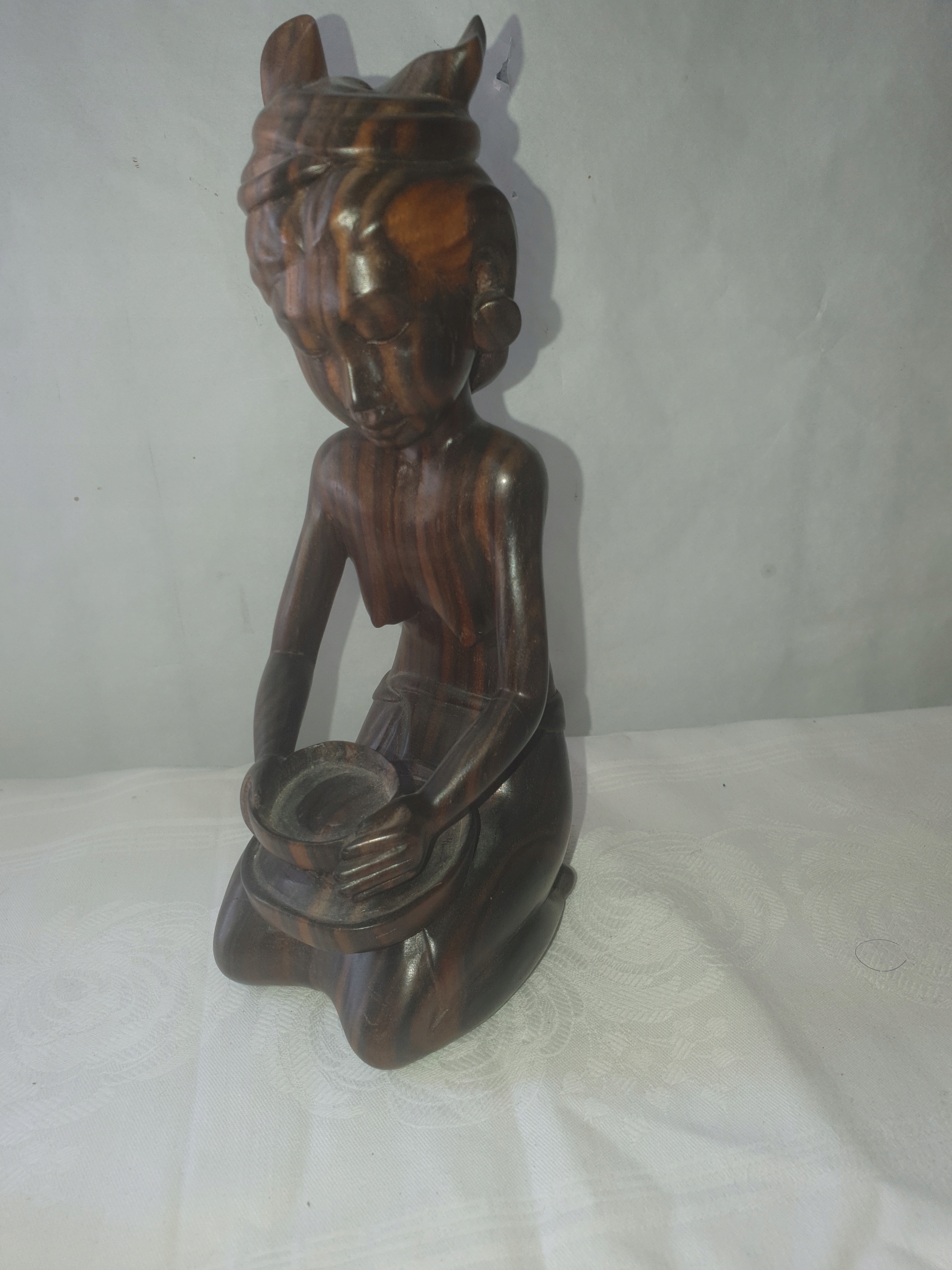 Figurka drewniana 19 cm
