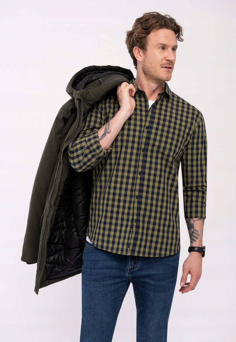 MĘSKA KOSZULA REGULAR FIT VOLCANO K-OVAR L Kolekcja Fall/Winter