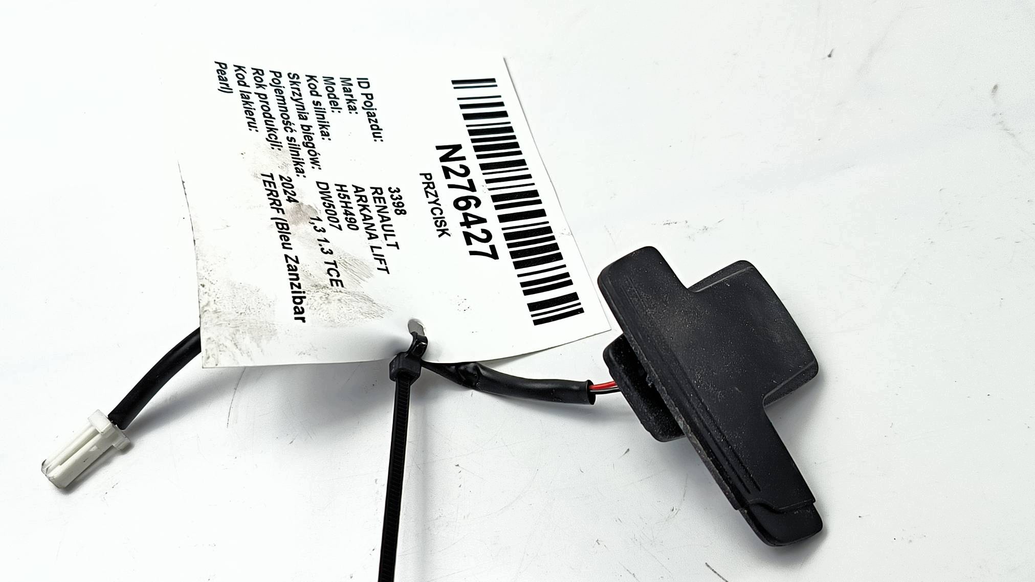 button MANETKA below steering wheel, E1070540CN RENAULT ARKANA LIFT