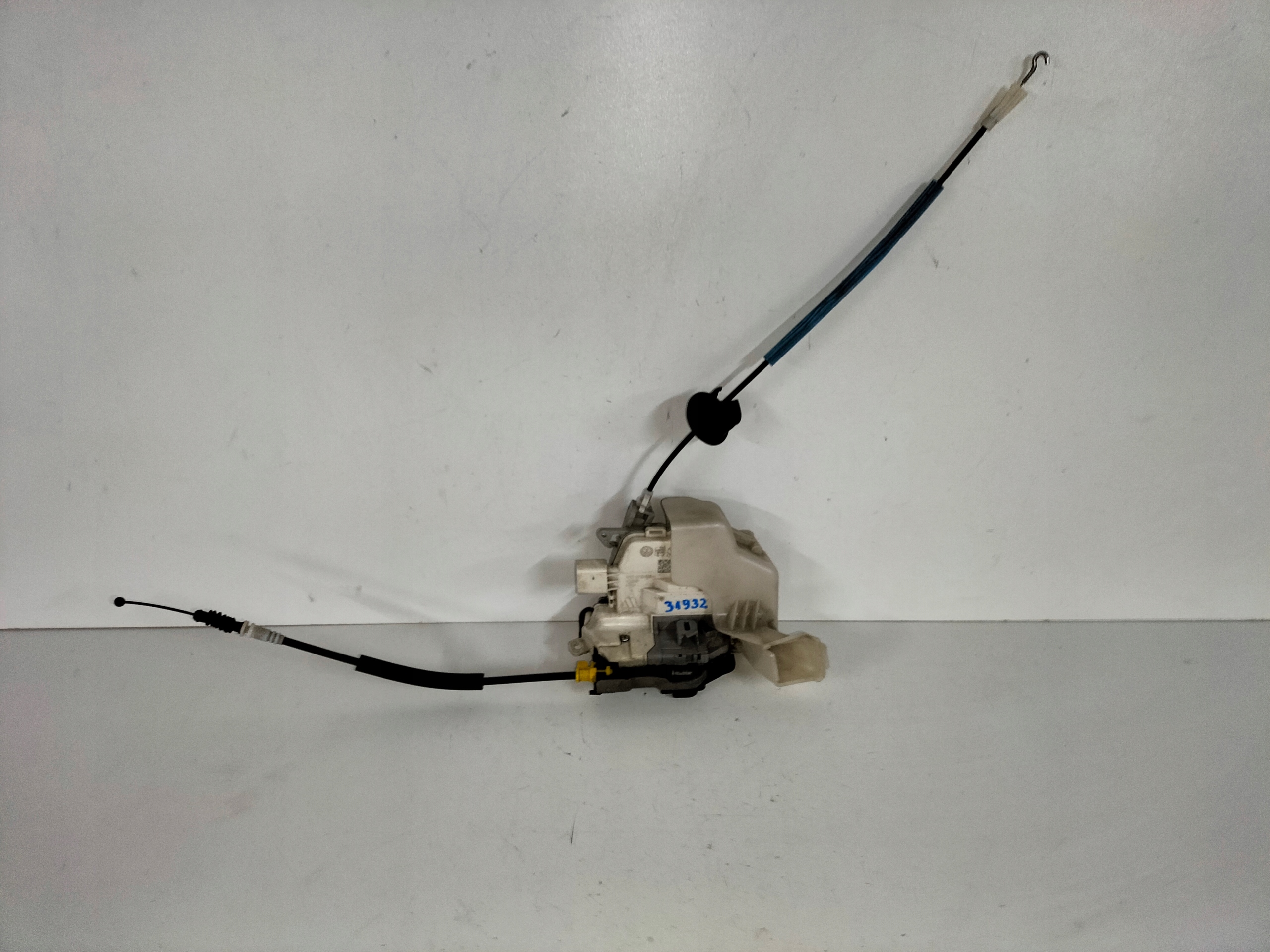lock door przednich front left AUDI A3 8V 12- A4 B8 08-A5 8T 07