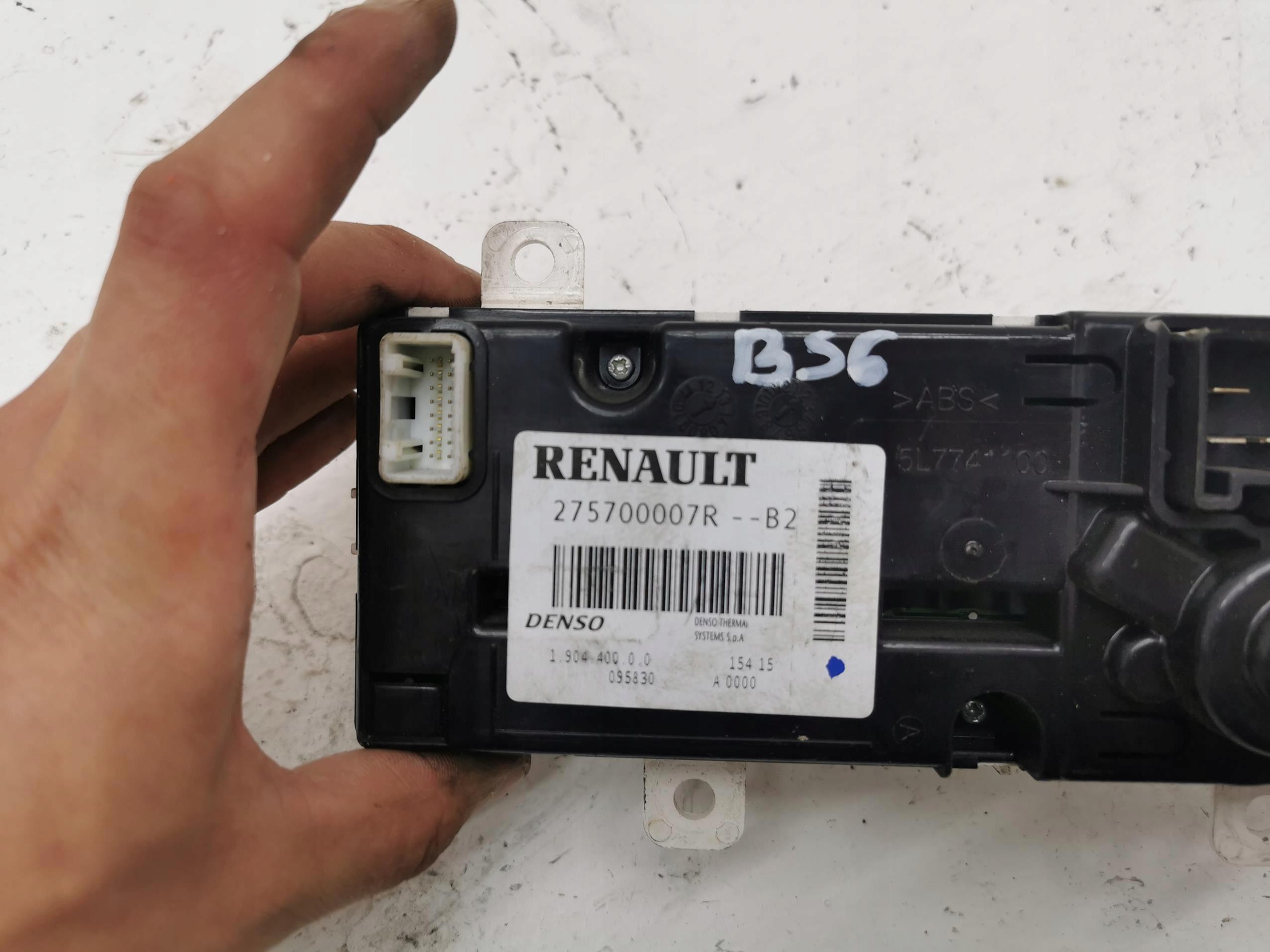 PANEL Bouches buses RENAULT MASTER III 275700007R 11-18