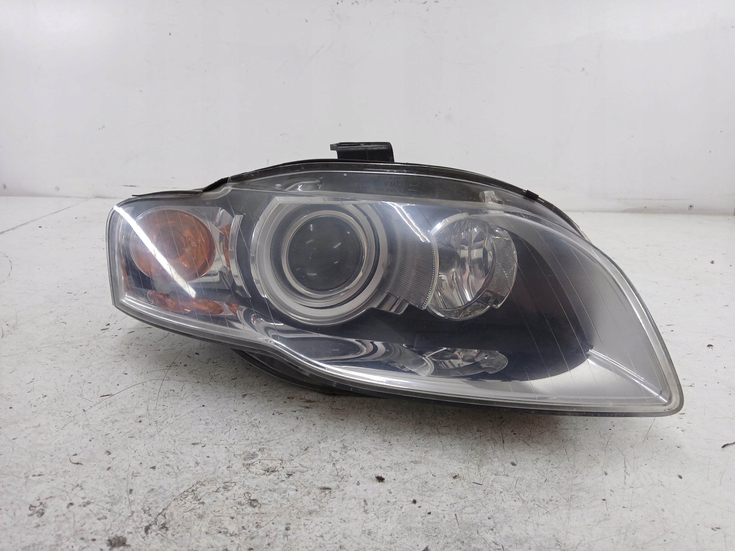 AUDI A4 B7 light right front BI XENON 8E0941030AS control unit LADNA