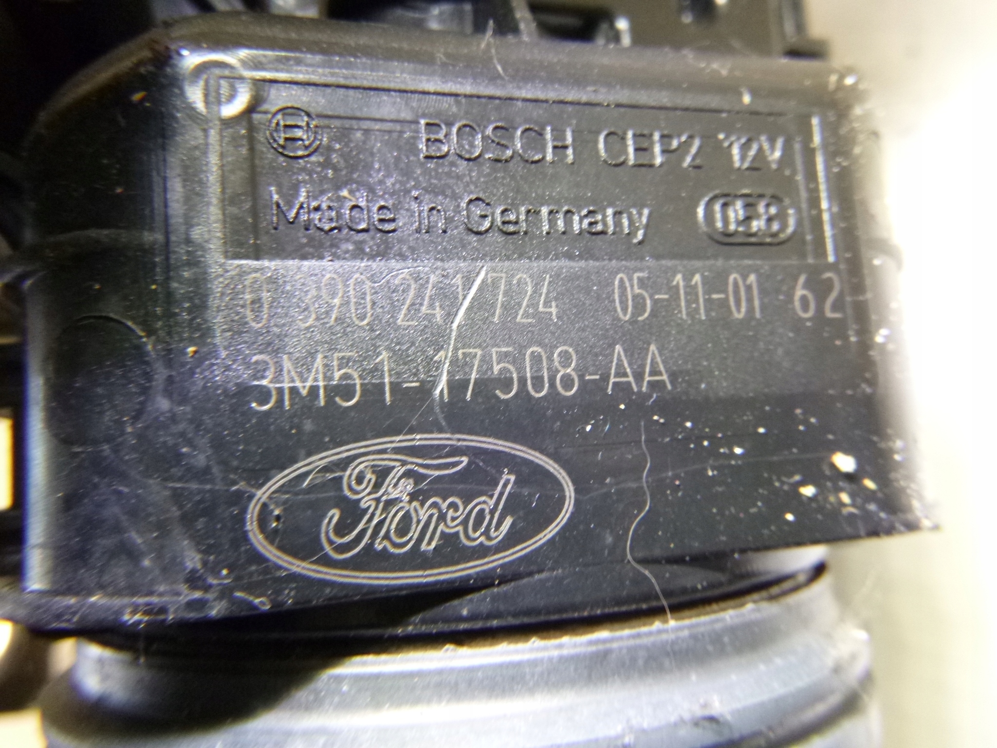 WISCHERGESTÄNGE VORNE FORD C - MAX 2005