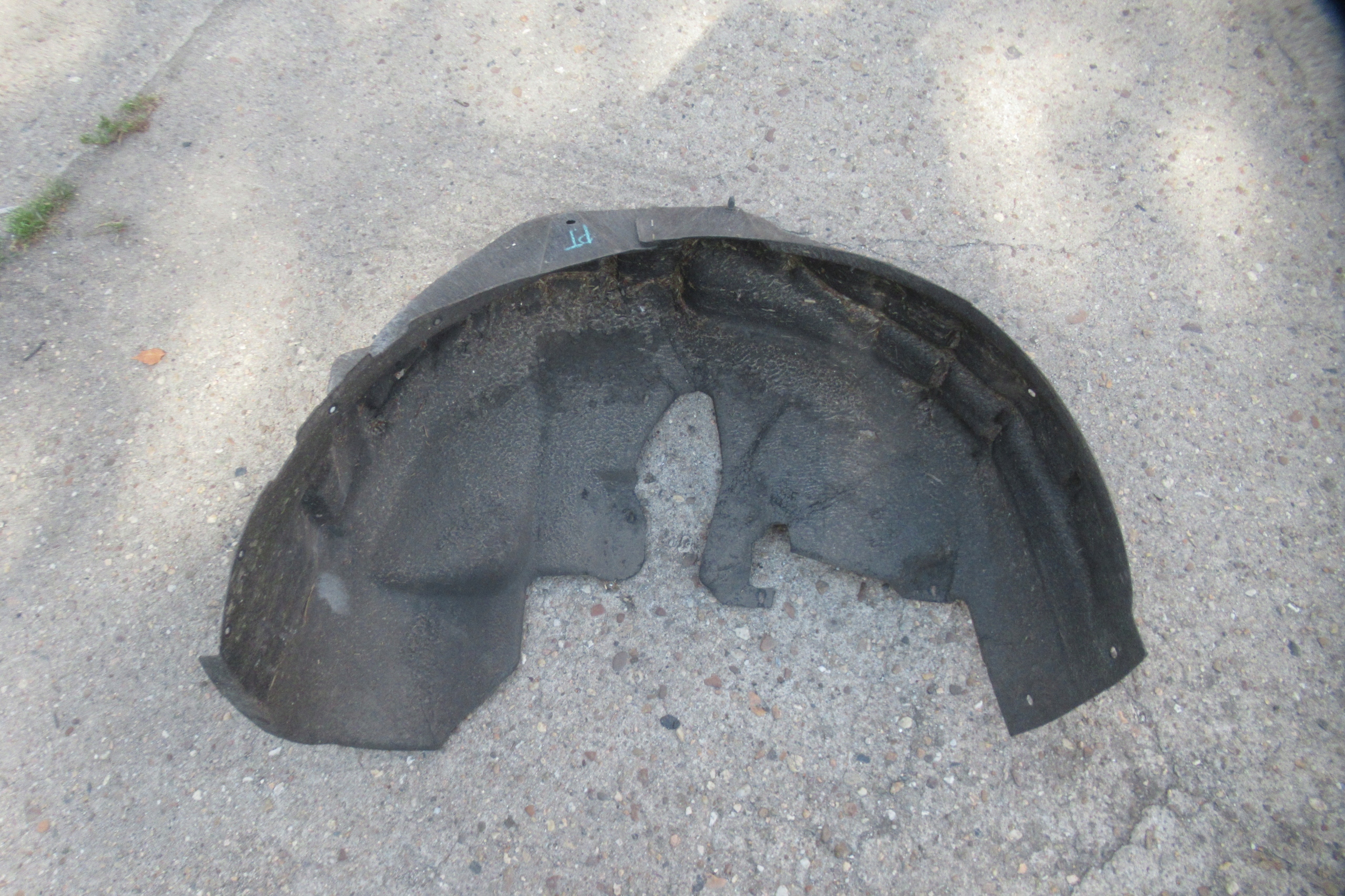 AUDI Q3 11R NADKOLE PRAWY TYŁ