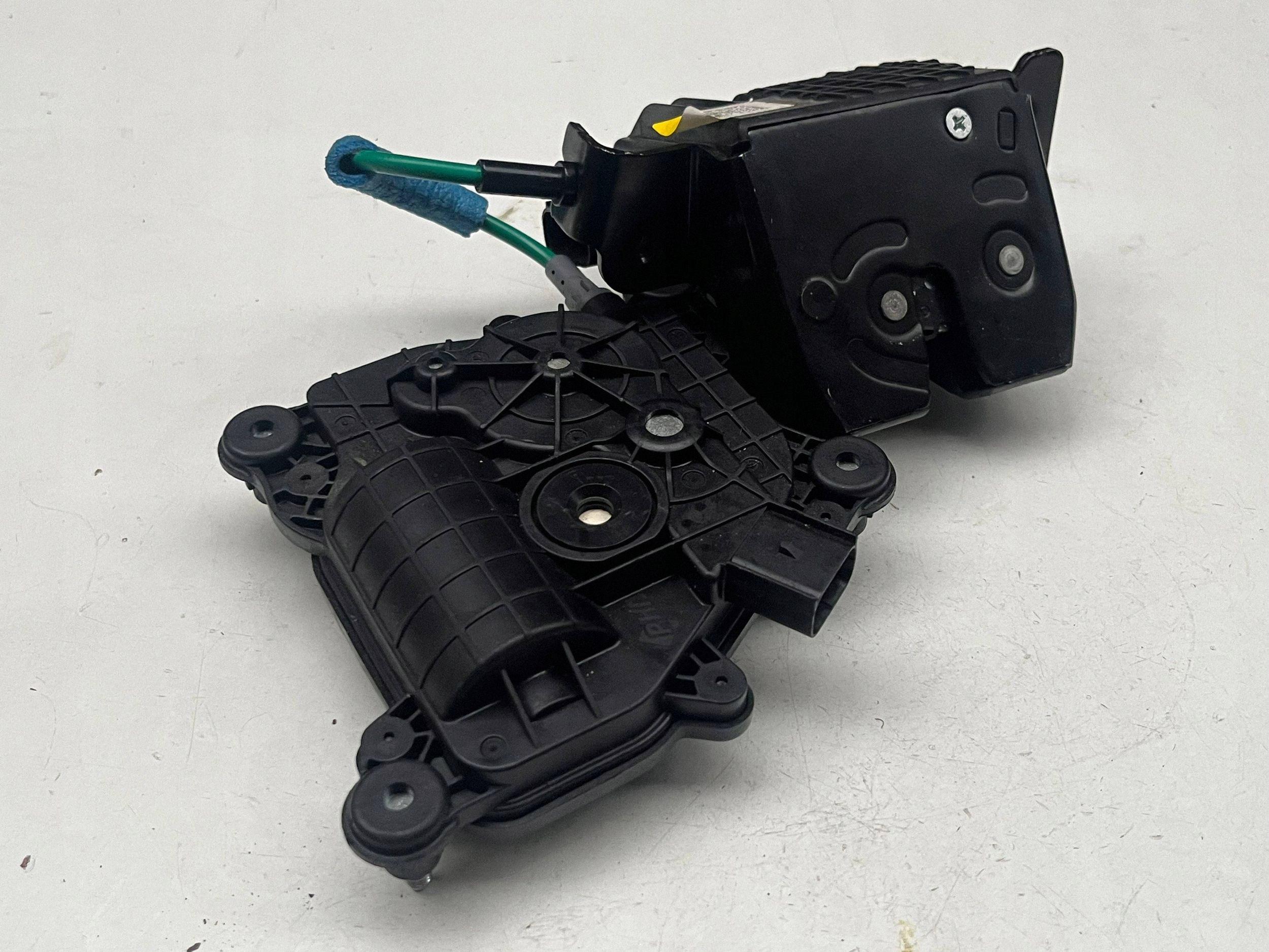 KIA CEED 19- XCEED lock bonnet boot 81800J7210 @M