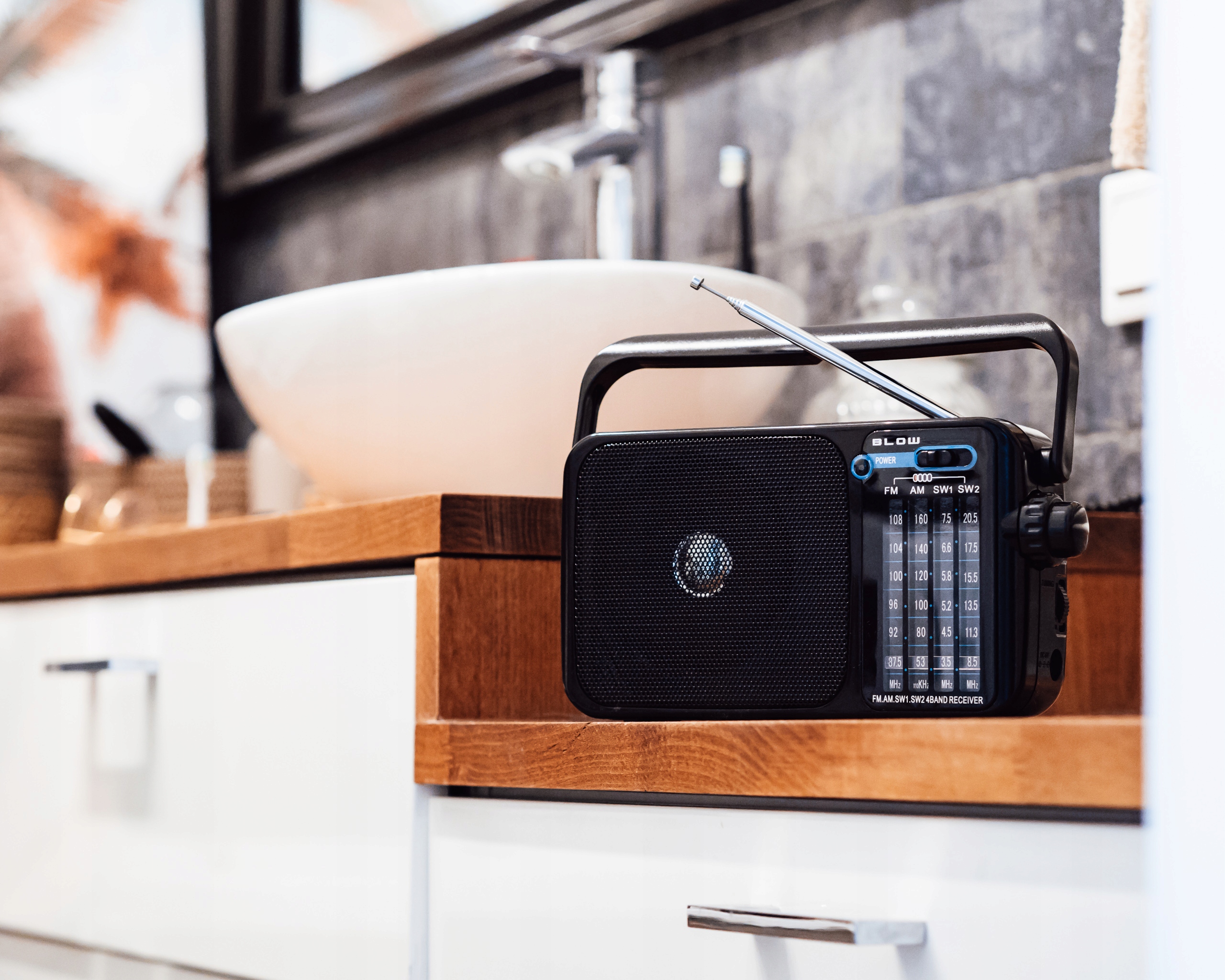 RADIO KUCHENNE BUDOWLANE AM FM SW NA BATERIE R20 PRZENOŚNE MINI JACK ANTENA Model RA 5