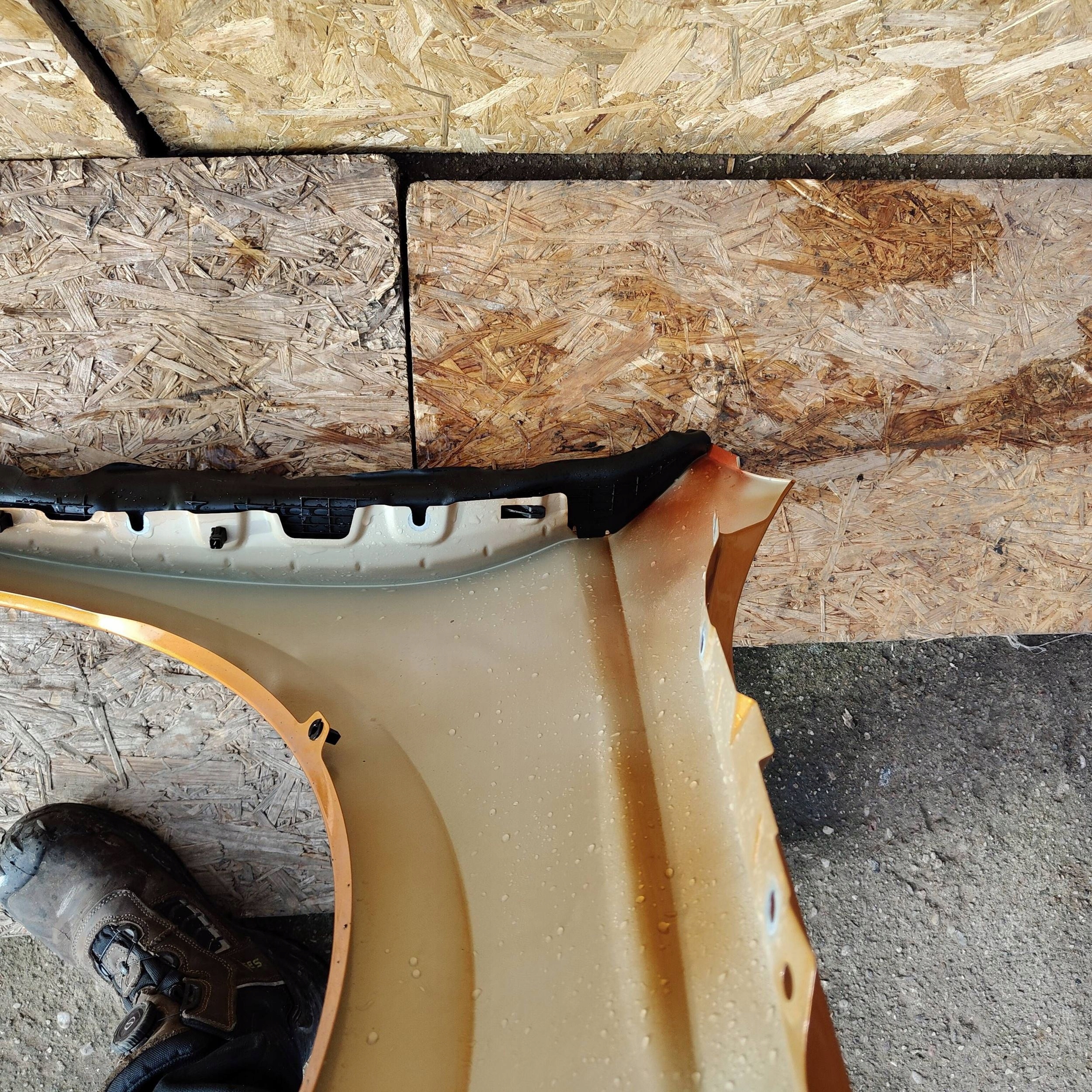 fender front side left Skoda Fabia Mk4 (6VA) idealny