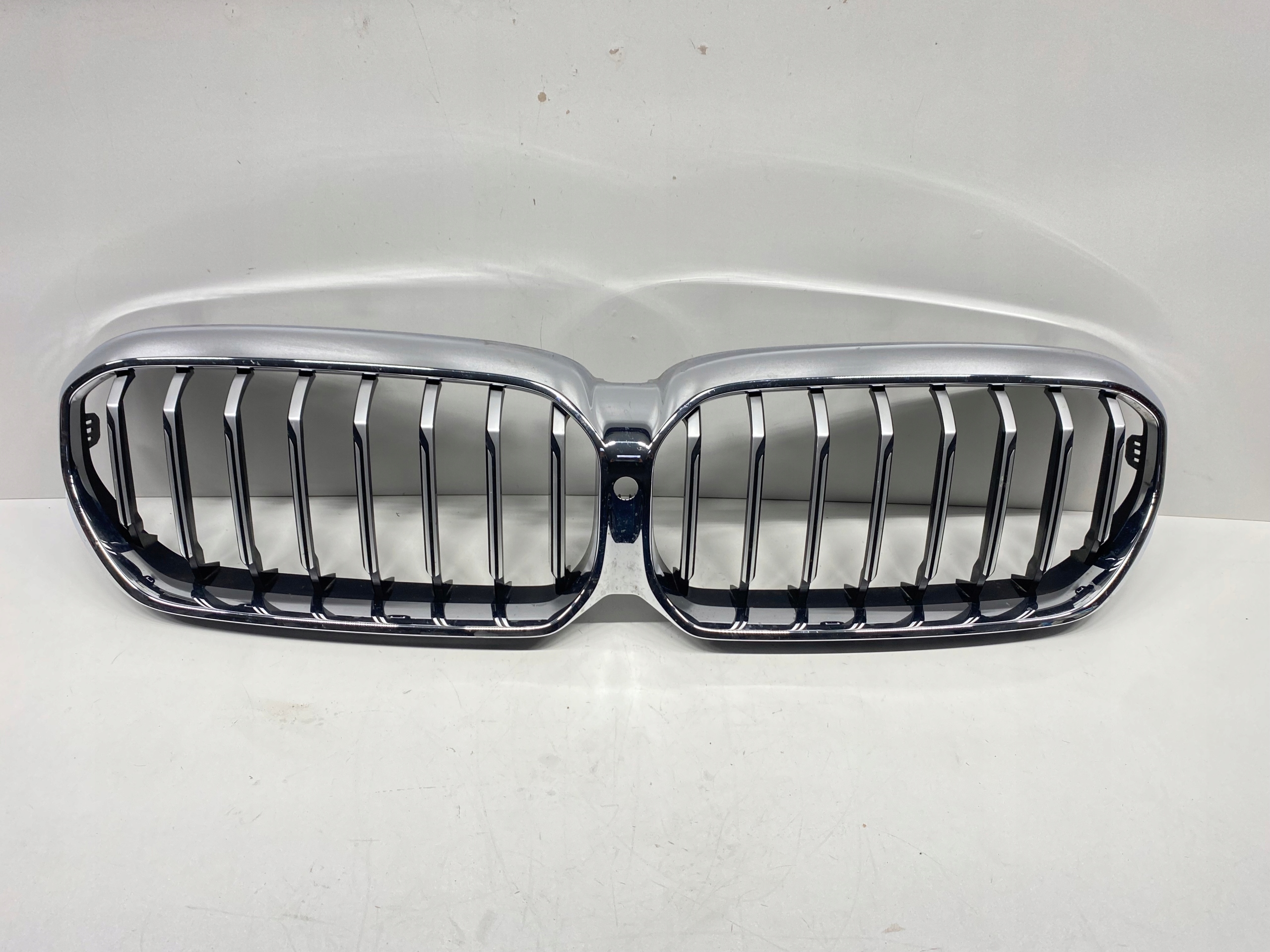 BMW 5 G31 Kühlergrill FRONTGRILL Kühlergitter 9464210 - Thumbnail 1