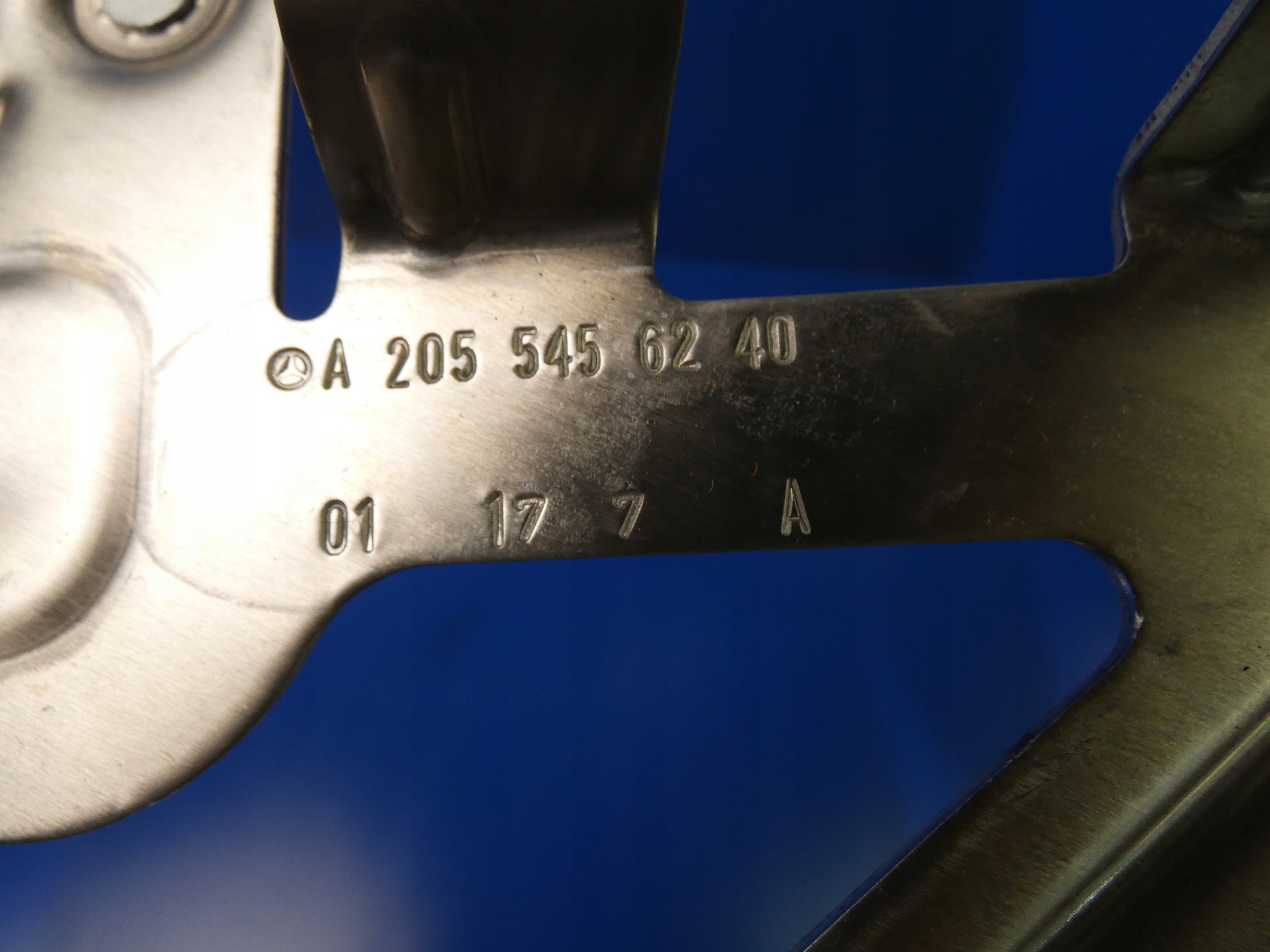 MERCEDES C W205 holder holder support rear part
