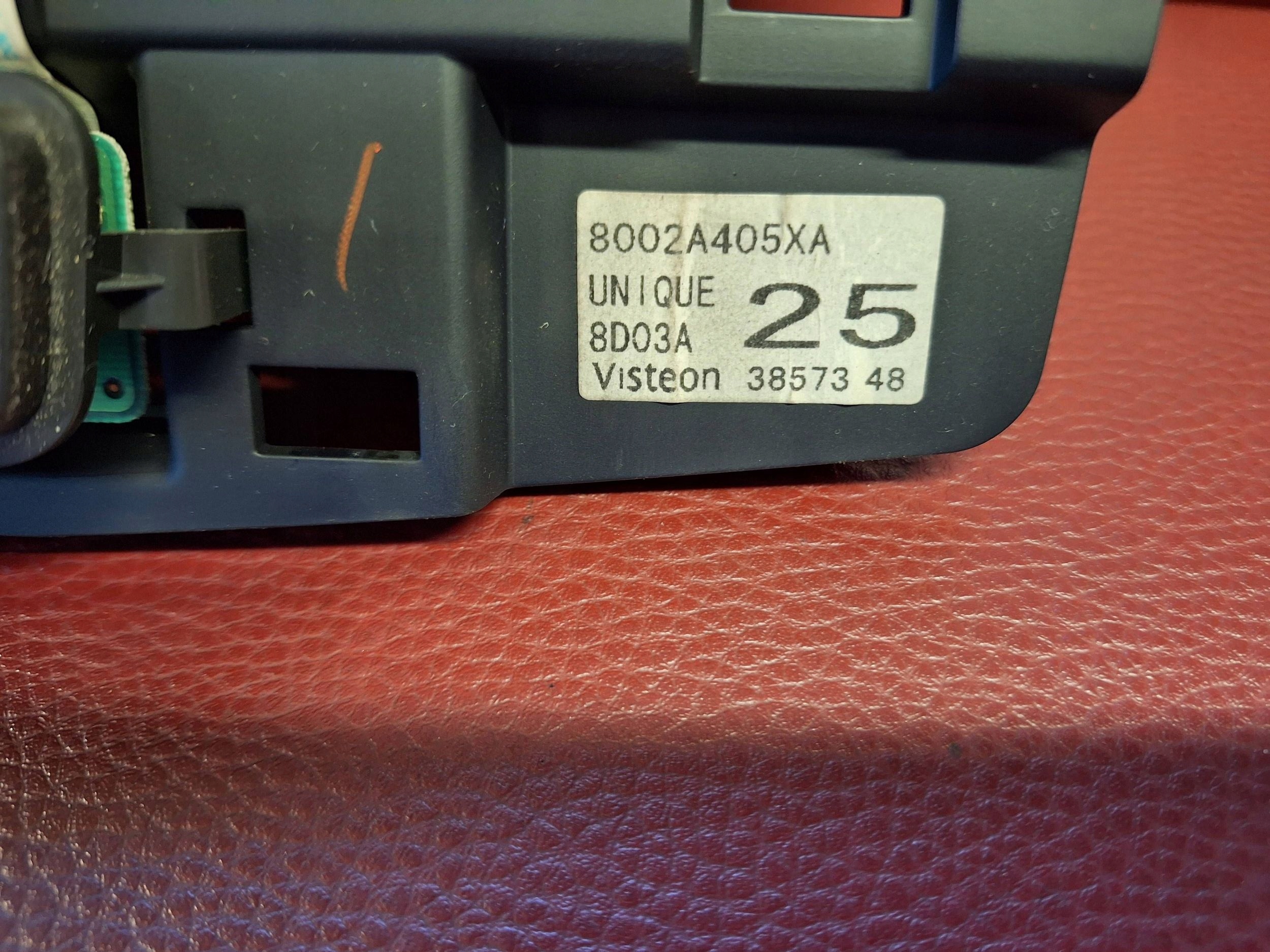 MITSUBISHI LANCER 8 VIII 10 X 07- Panel RADIA radio CD changer