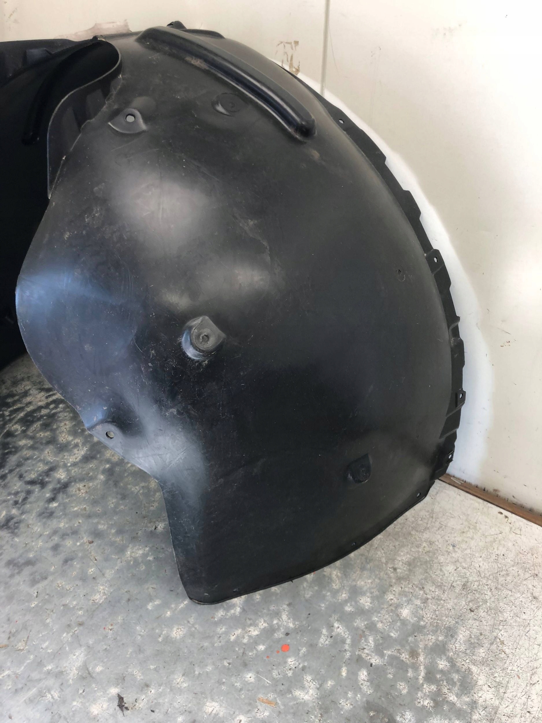 mudguard left front AUDI Q4 E-TRON 89A821171B