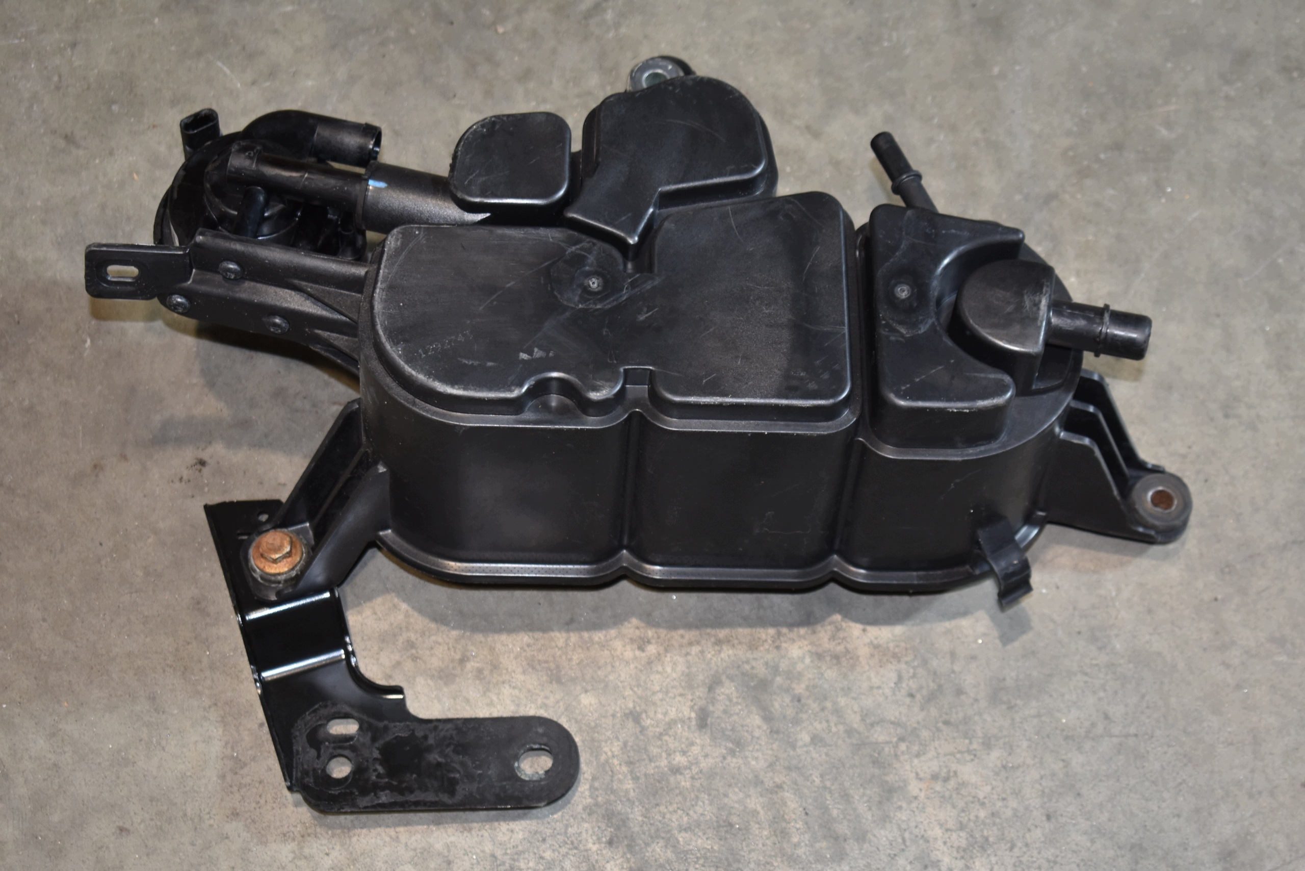perfect condition tank carbon filter PORSCHE MACAN AUDI A4 B8 AUDI A5