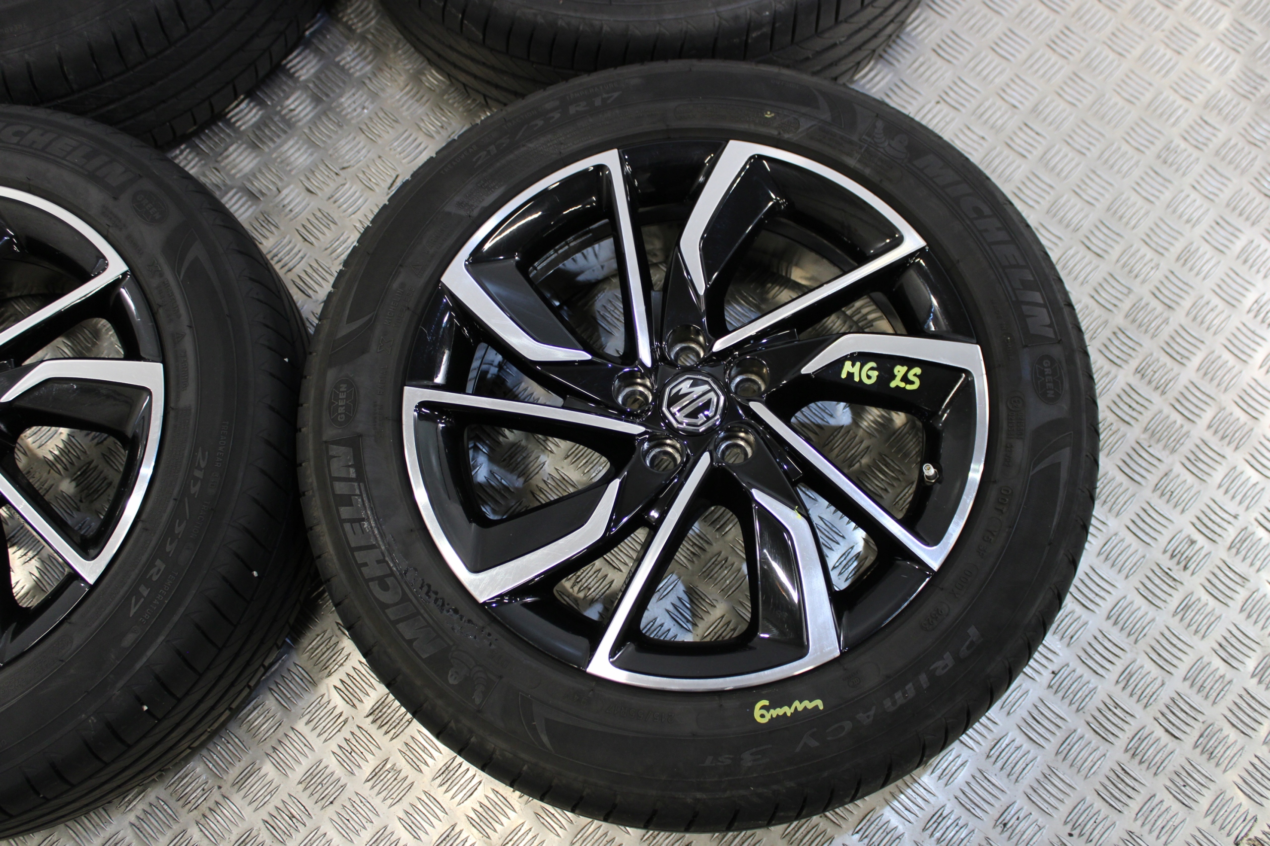 wheels discs disc 215/55 R17 ET41 MG ZS LIFT
