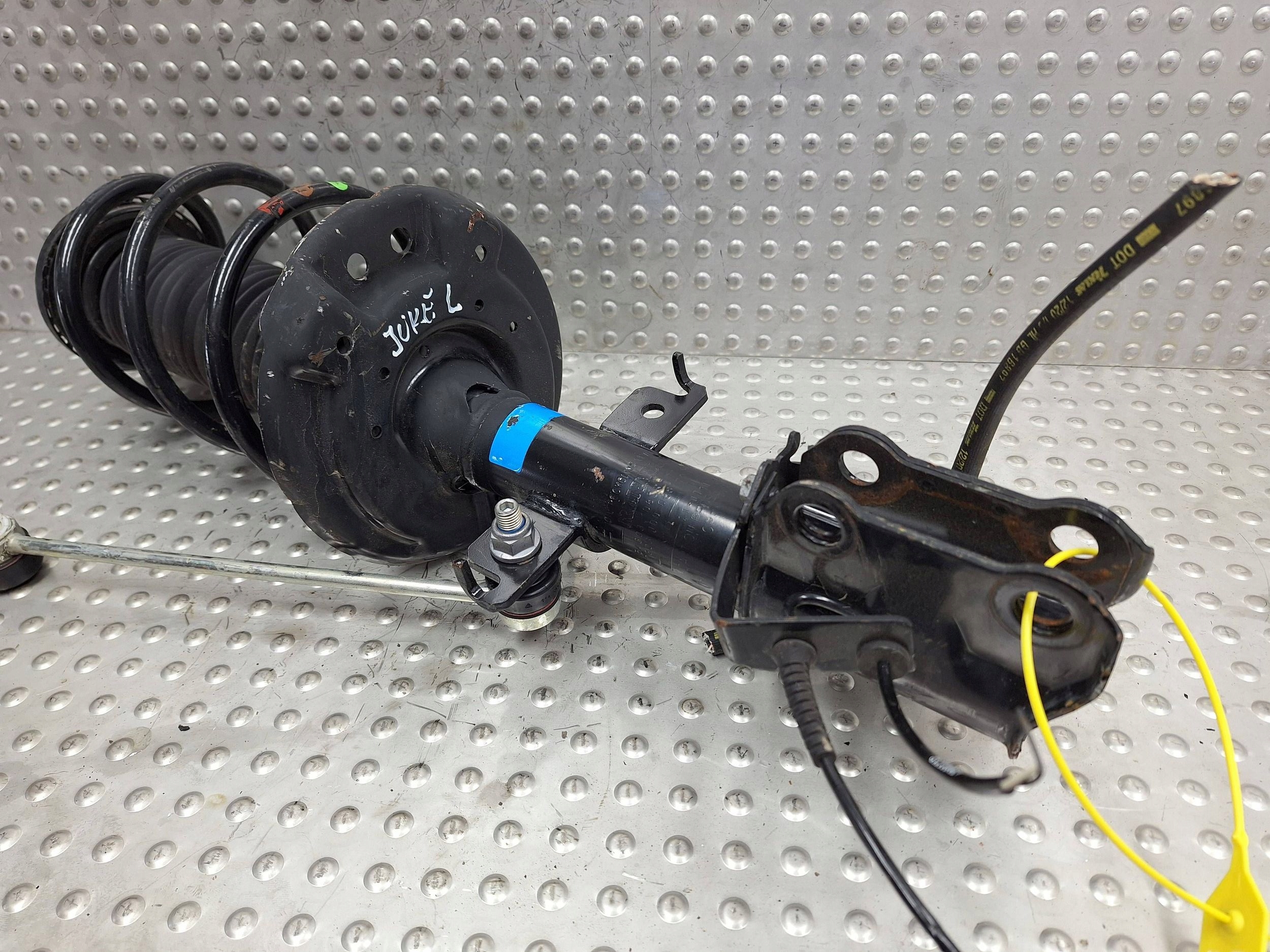 shock absorber right=left NISSAN JUKE II 19-25