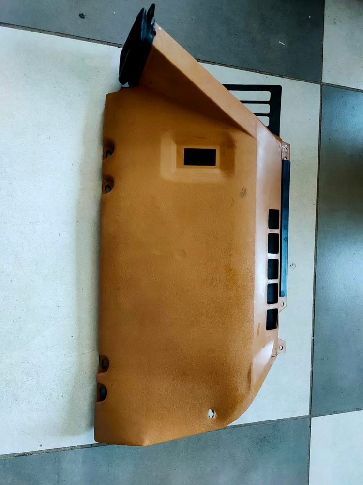 Крышка кабины водителя Mercedes 107 palomino