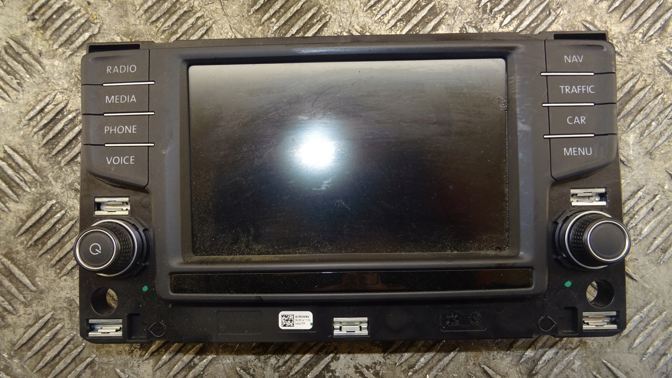EKRAN display navigation devices VW PASSAT B8 GOLF VII 3G0919605D