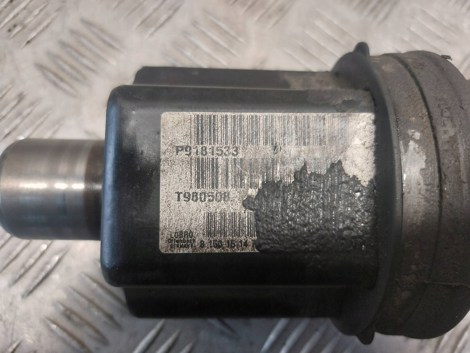 semi-axis left front VOLVO S80 and AUTOMAT 2.8 T6 P9181533