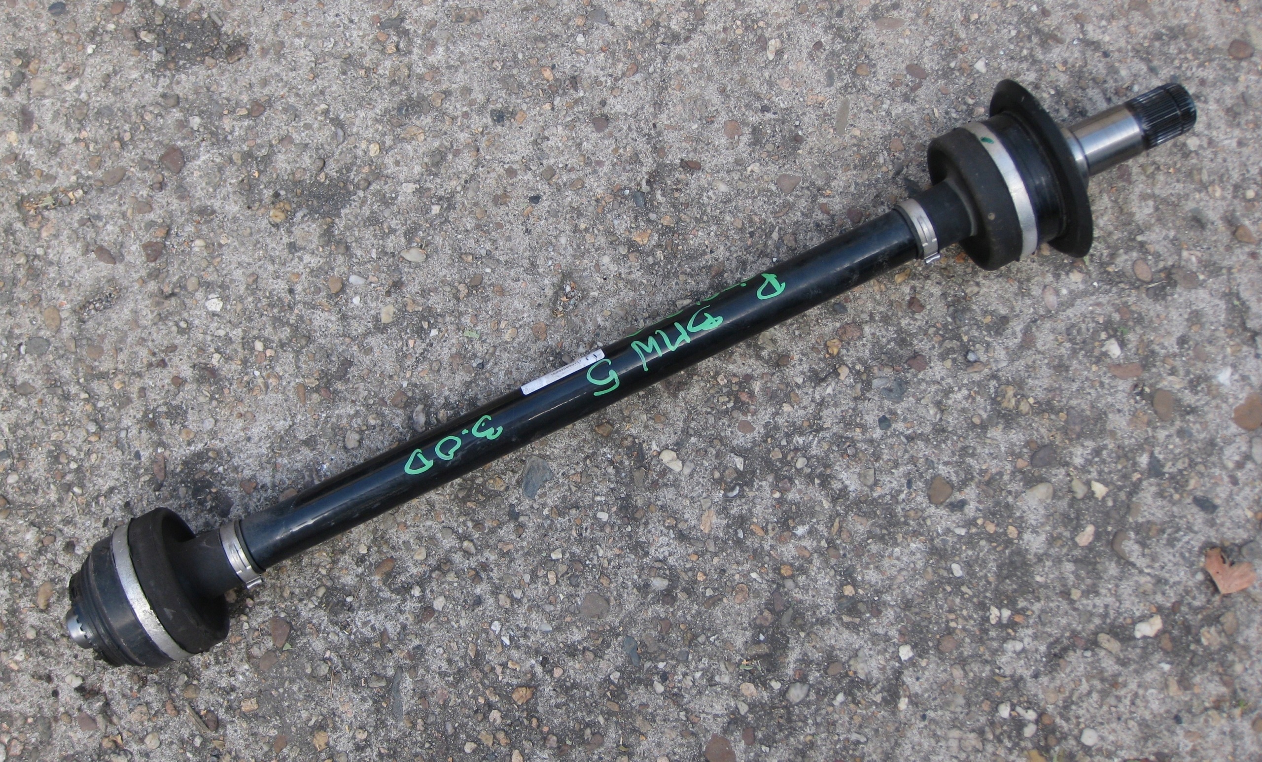 BMW 5 G30 3.0D 19R semi-axis right rear part 8664628