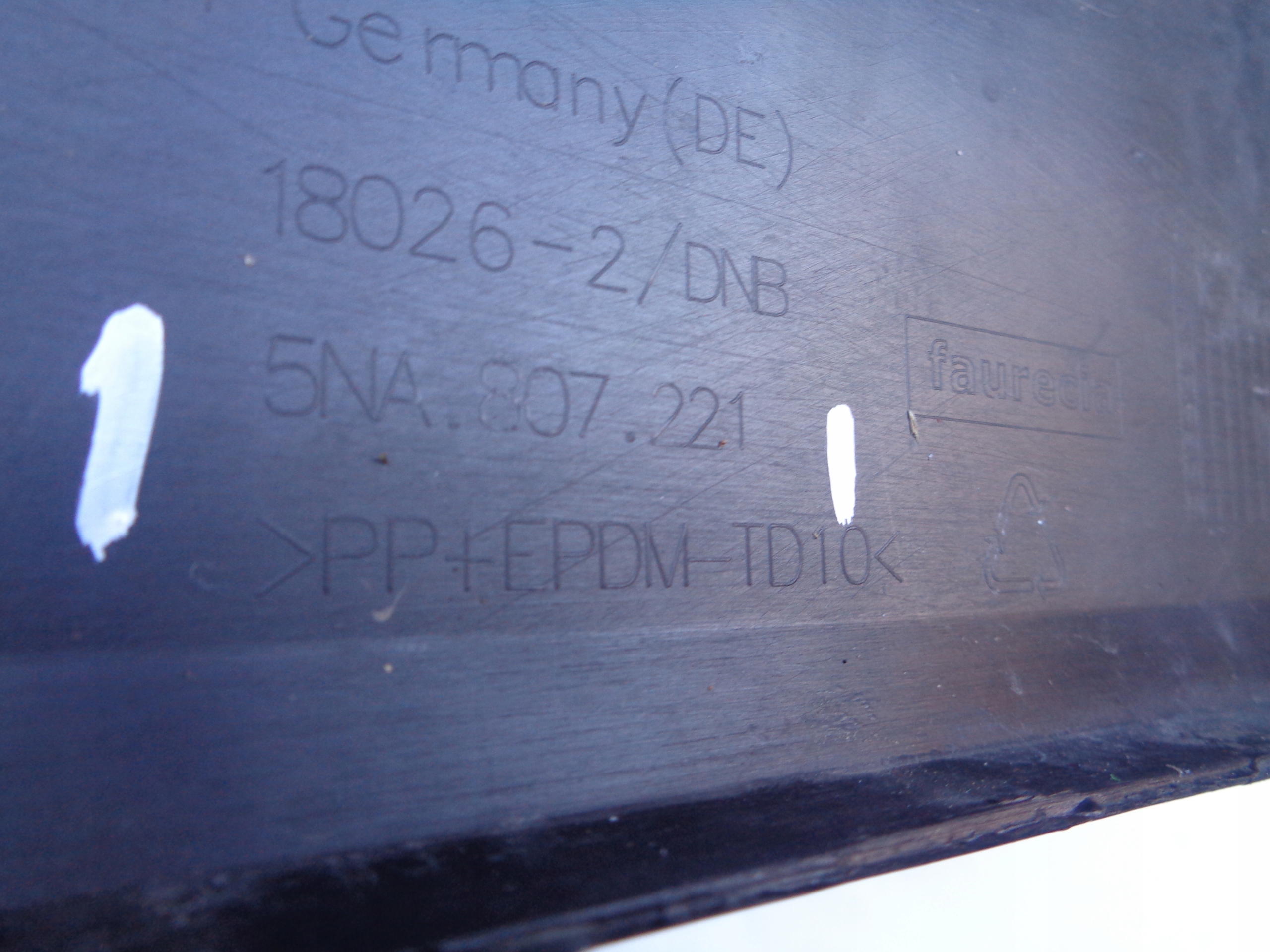 FRONTSTOSSSTANGE VW TIGUAN 5NA 16- NR 26827