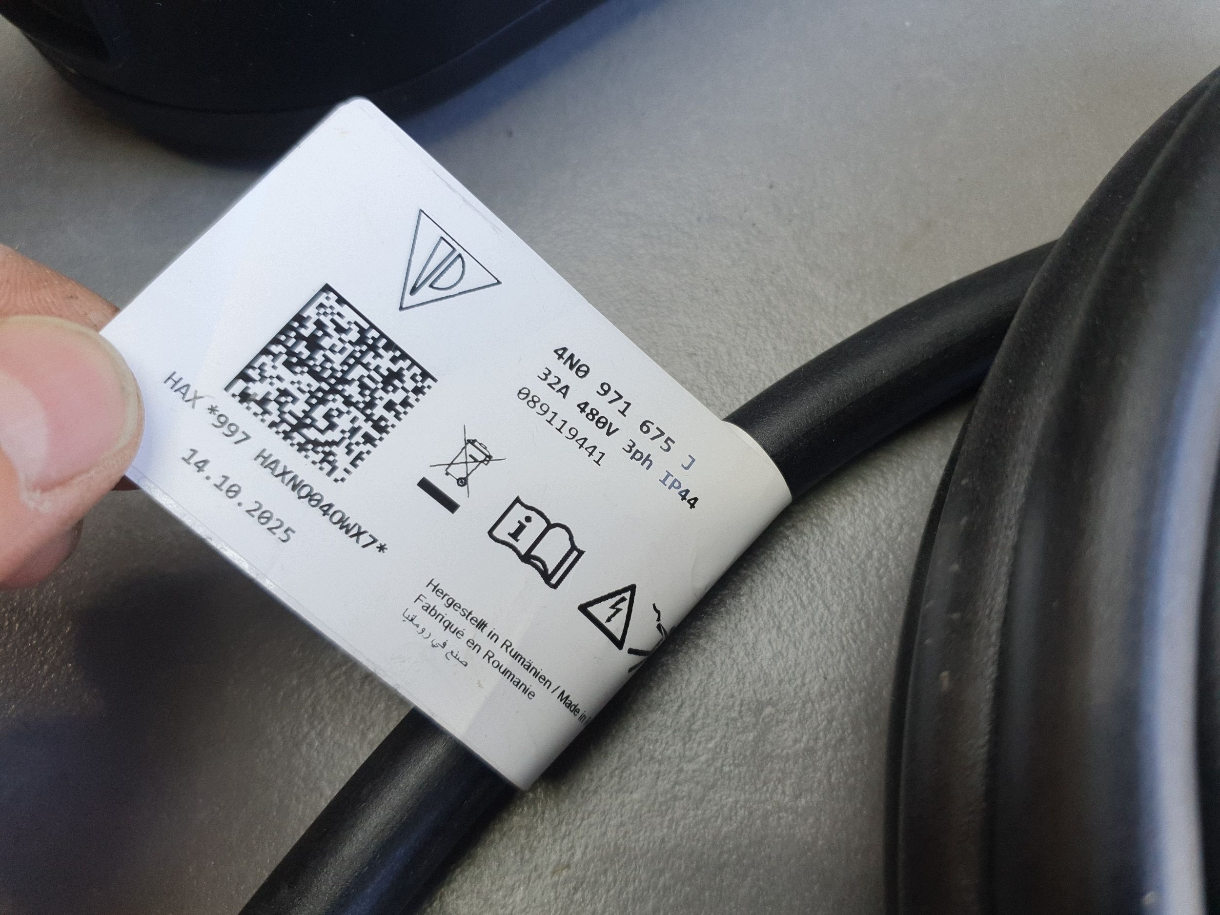 Audi Q6 e-tron Kabel do lade pojazdu elektrisch 8V4971675CQ