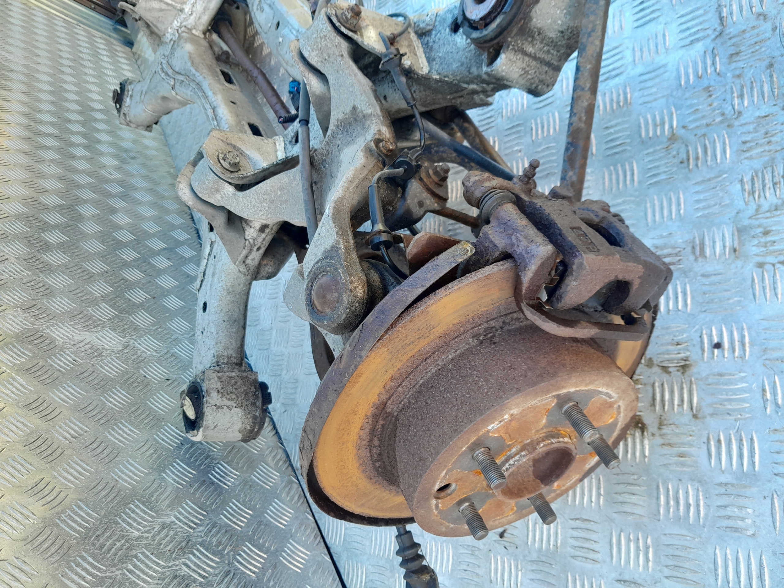 KOMPLETNA BELKA TYŁ TYLNA ZAWIESZENIA OŚ NISSAN MAXIMA A34 VI 04- Wersja Europejska