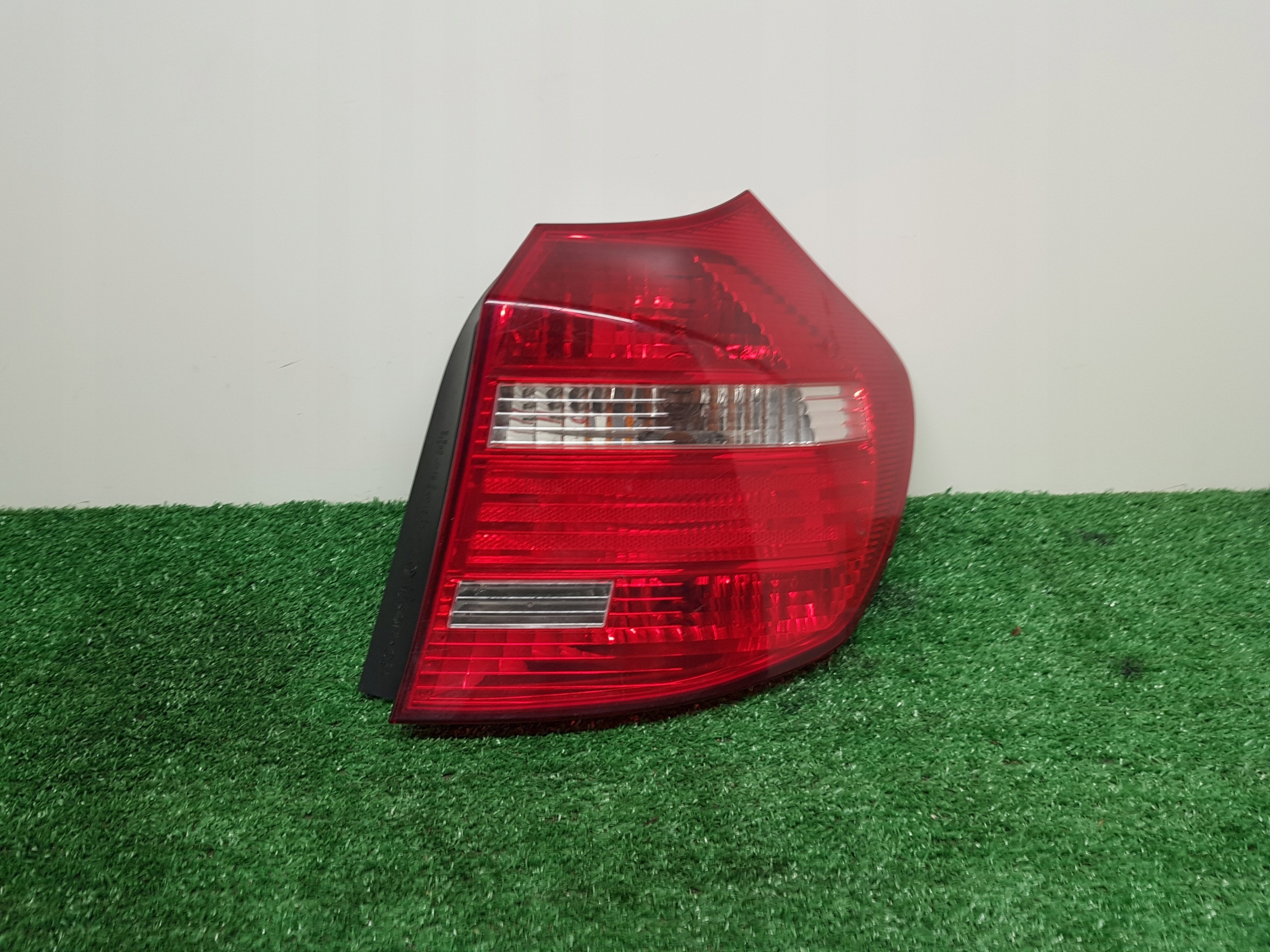 light right rear BMW E87 7164856-05 OE EUROPA