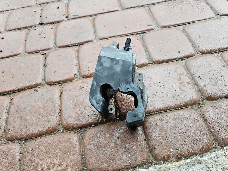 bracket holder console pillar OPEL GRANDLAND X 9819309880