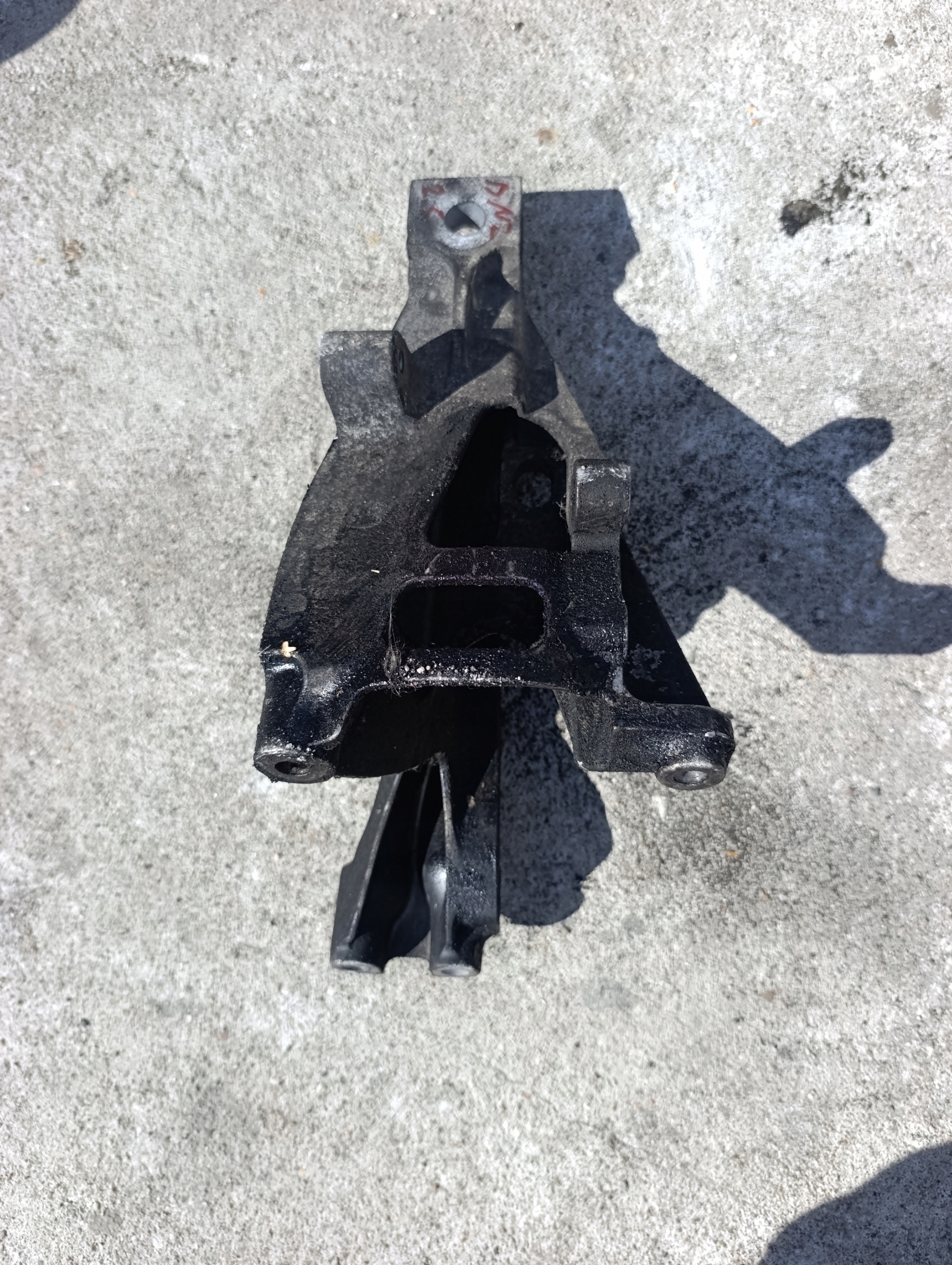 VW T5 2.5 TDI engine mount rear part BNZ 7H0199370N