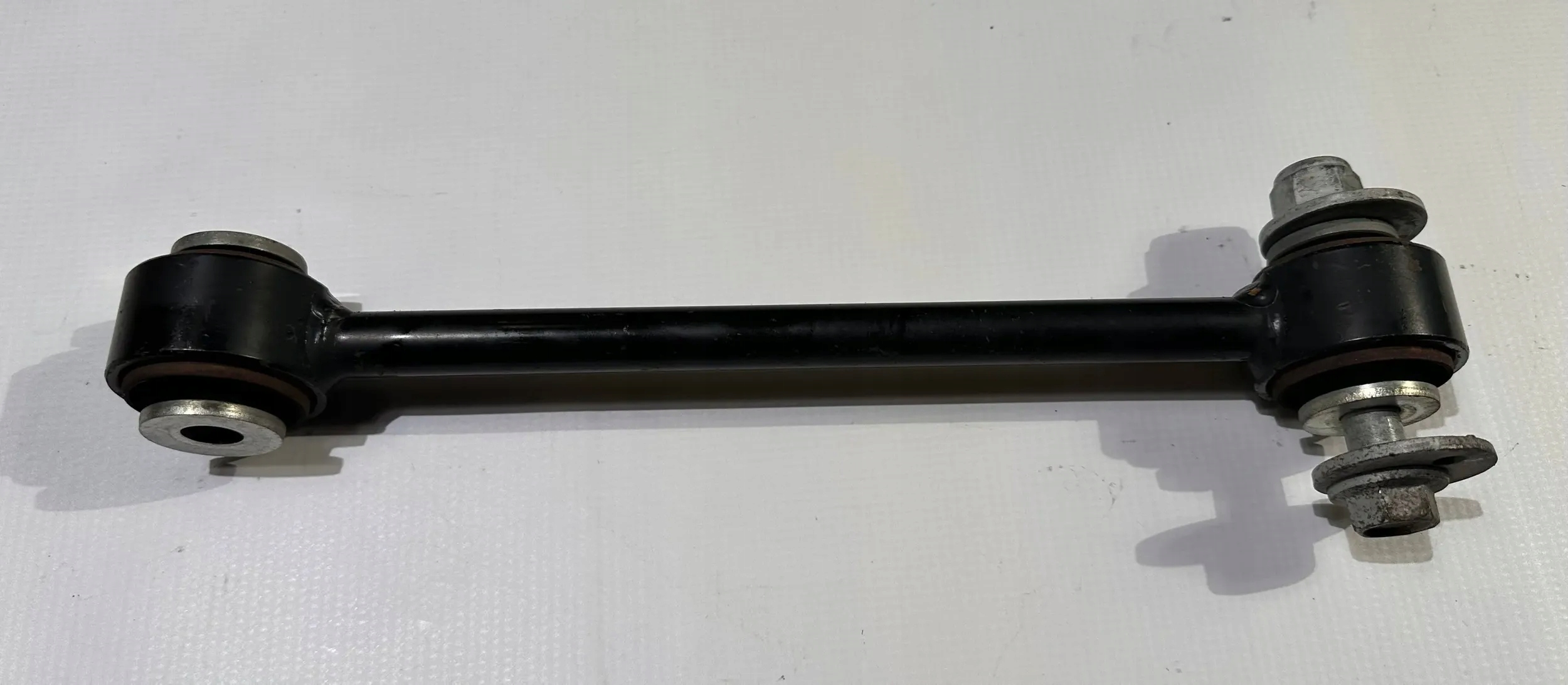 arm rear part rear left right Ford Expedtion 2018 - 2022